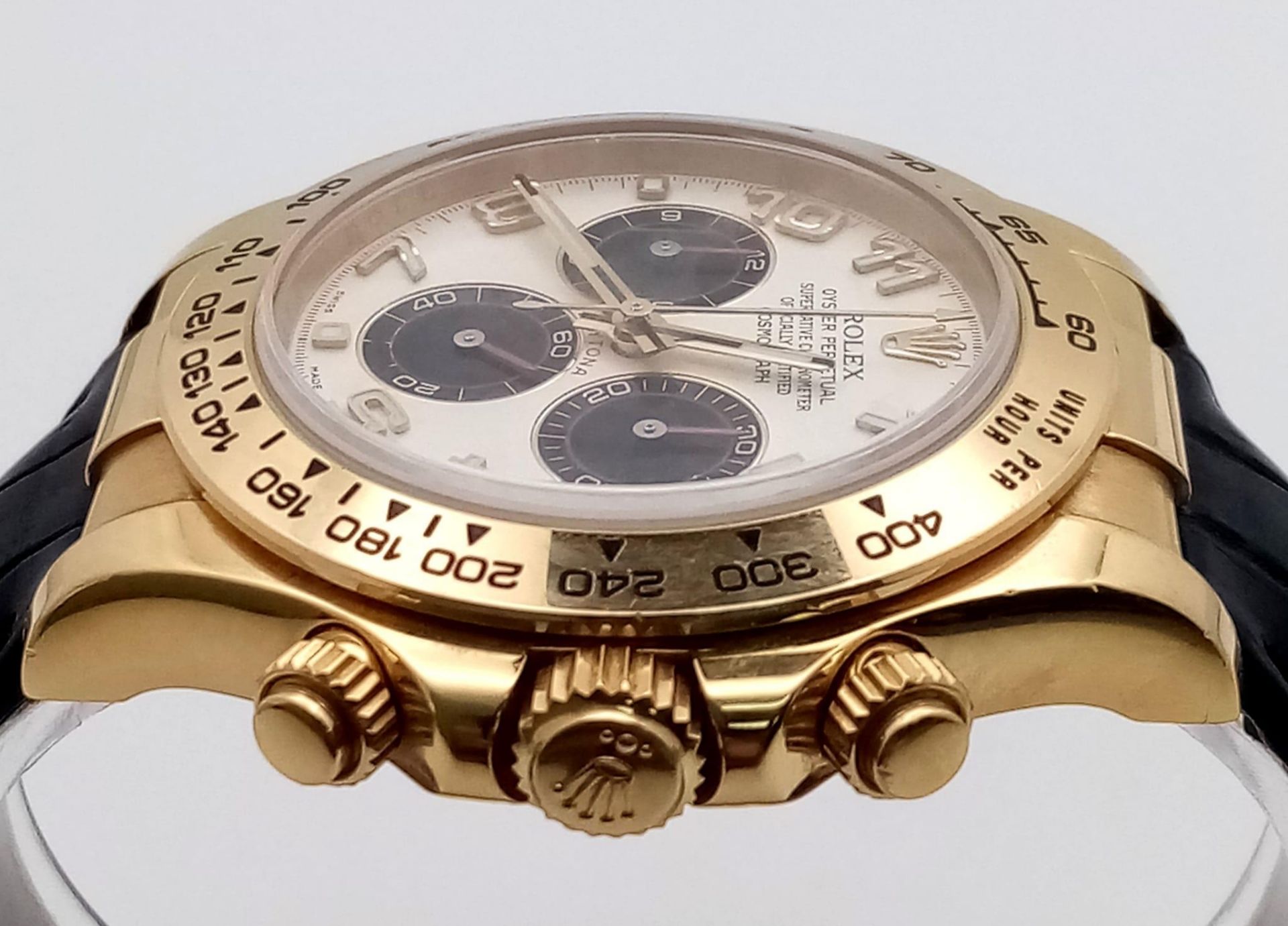 A Rolex Daytona Chronograph Panda 18K Gold Gents Watch. Black leather strap with Rolex gold clasp. - Bild 4 aus 10