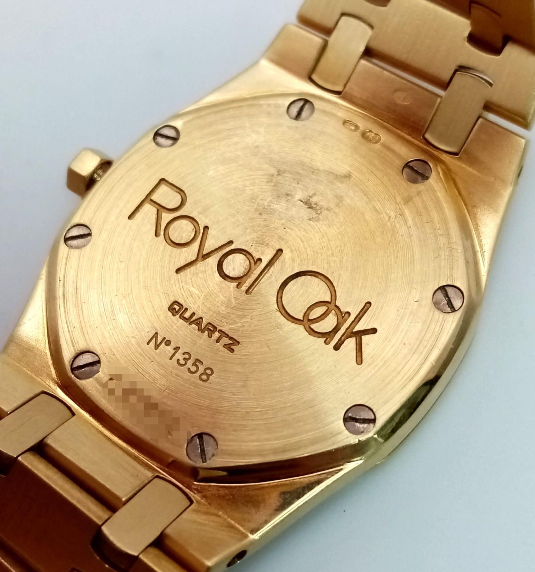 An Audemars Piguet Royal Oak 18K Yellow Gold Gents Watch. 18K gold bracelet and case - 33mm. Gold - Image 5 of 8