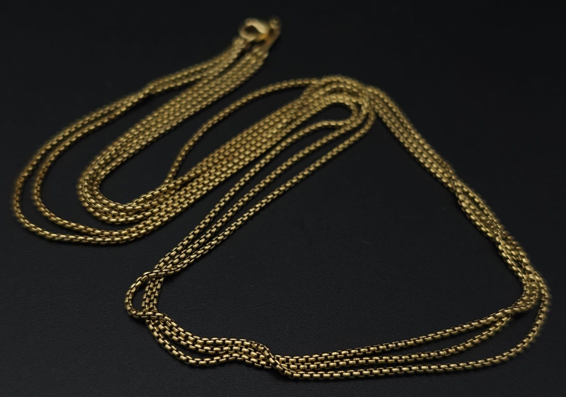 A Wonderful Vintage 18K Yellow Gold Three Row Intricate Square Link Necklace. 13.05g weight. - Bild 4 aus 6