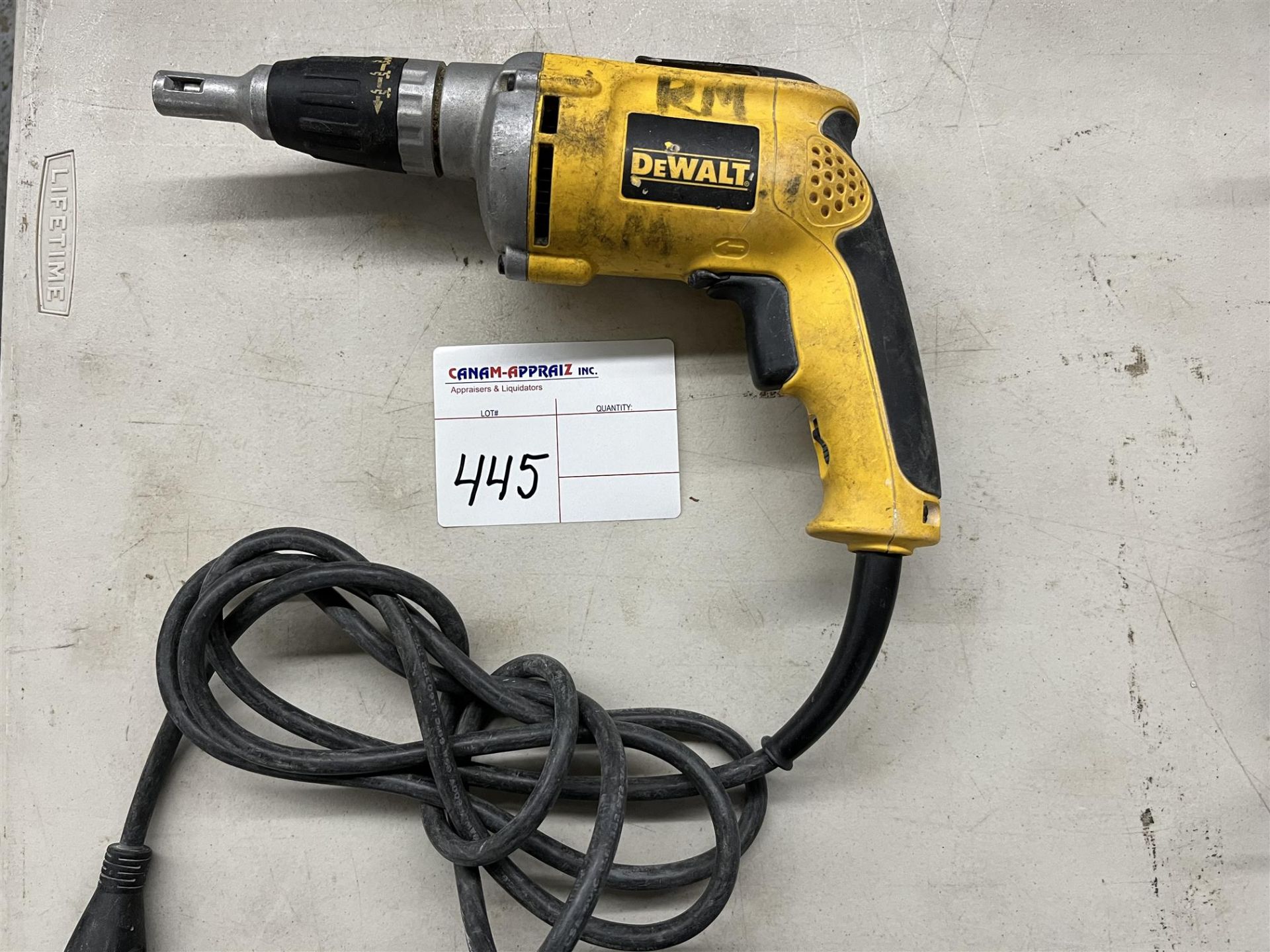 Dewalt VSR DryWall ScrewDriver - Mo#: DW272