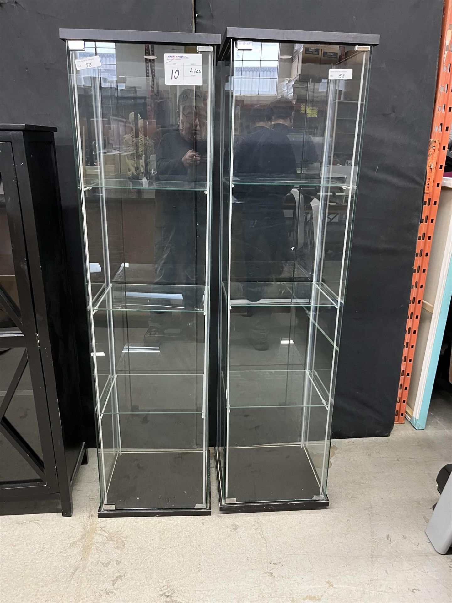 Glass Display - Quantity: X2