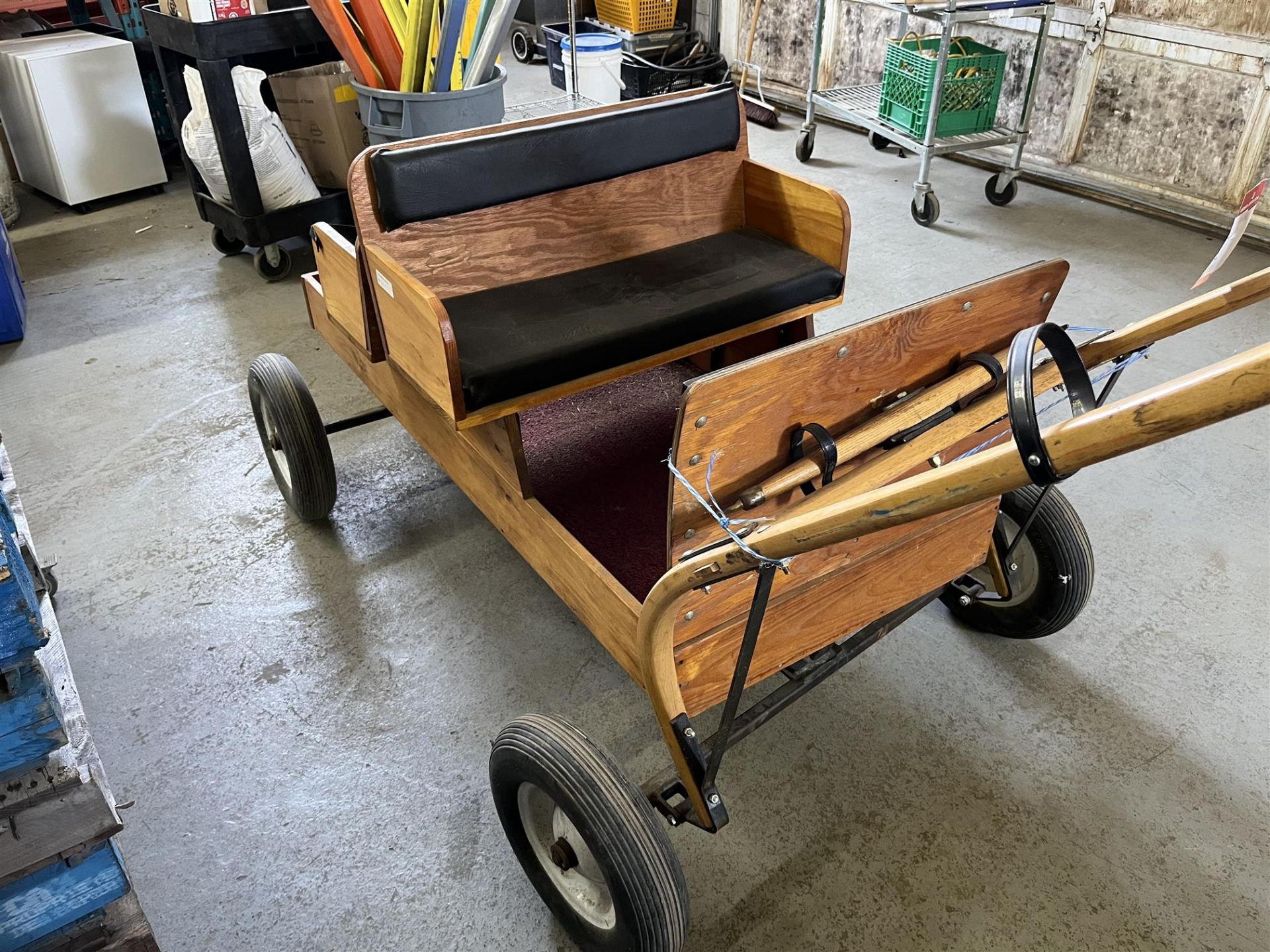 PONY CARRIAGE - WILD WEST WOODEN WAGON WHEELER - Image 2 of 4