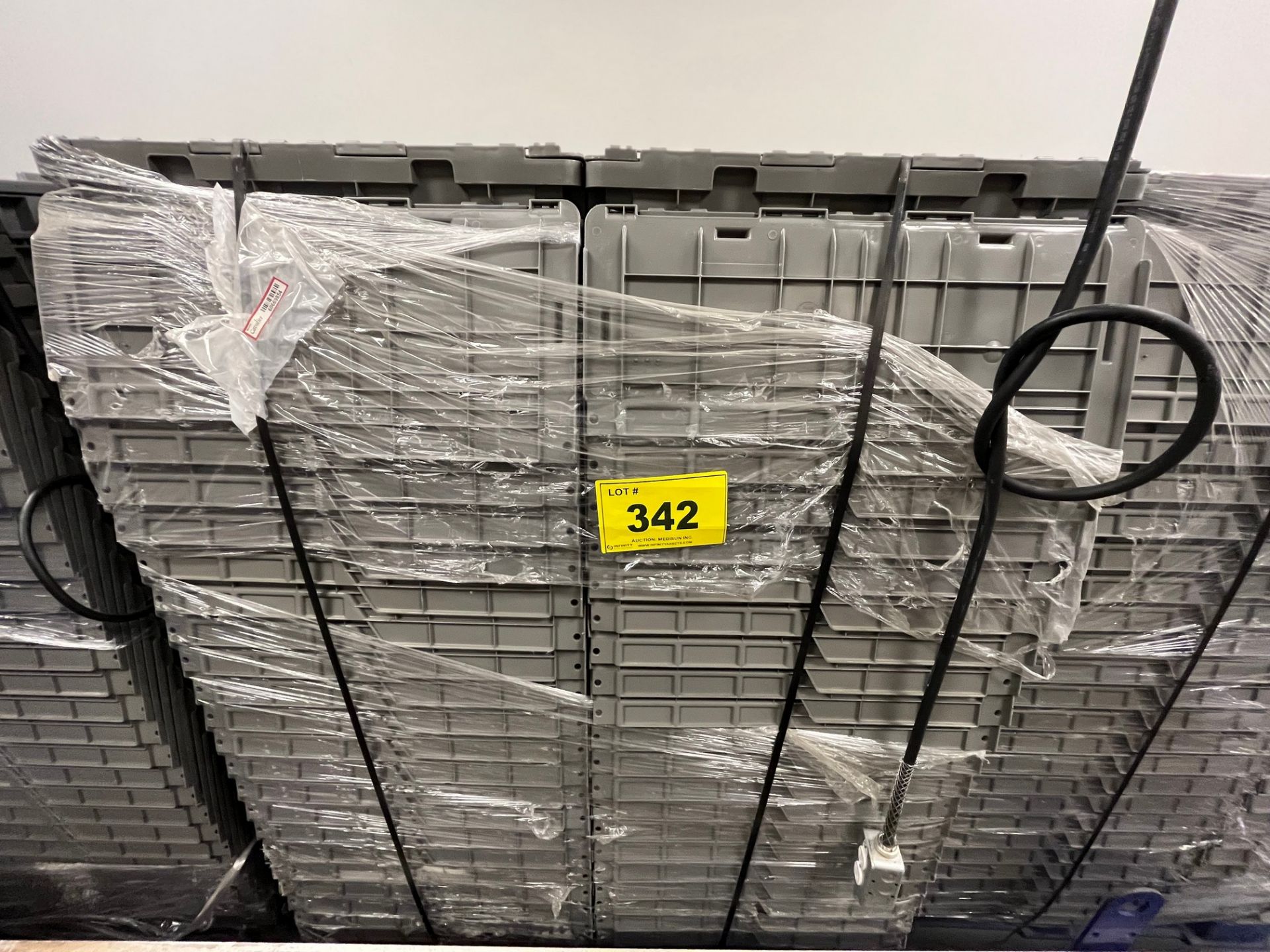 PALLET OF GREY PLASTIC TOTES (APPROX. 100 TOTAL)