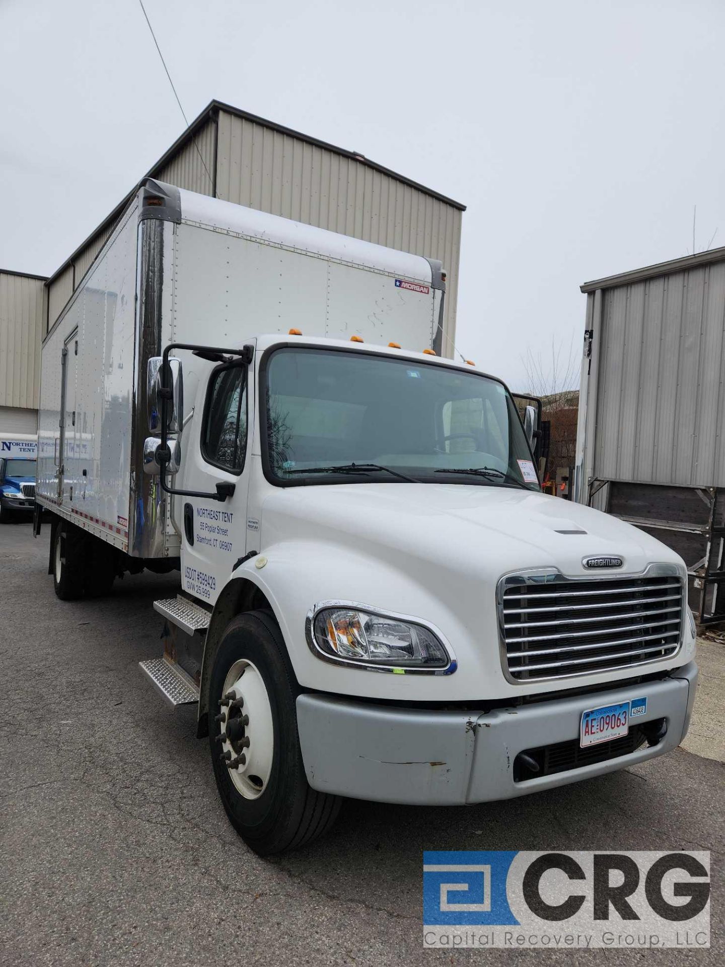 2016 Freightliner M2-106 24' Box Truck w/Lift Gate - Image 2 of 8