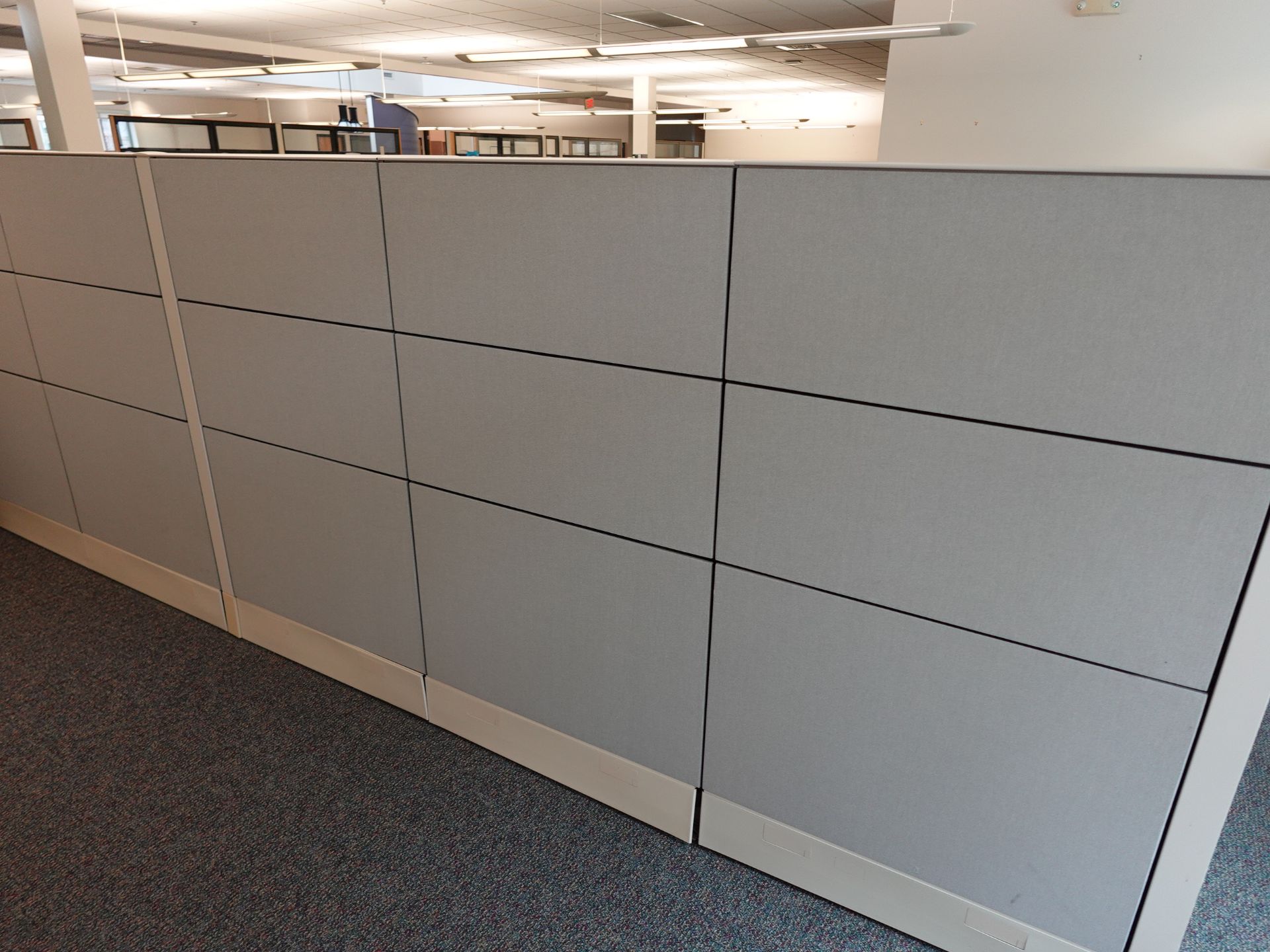 Haworth Office Cubicals - Image 4 of 4