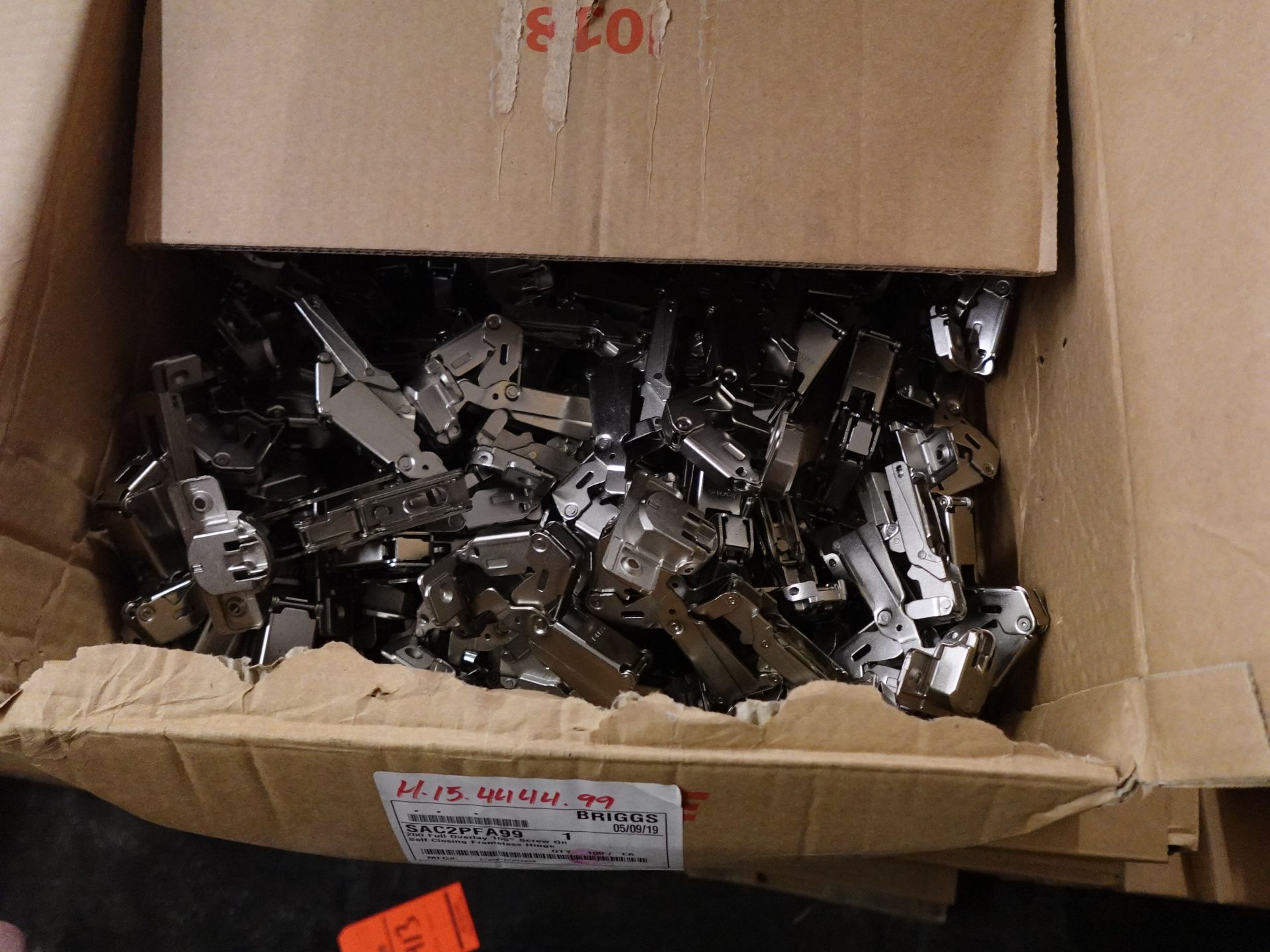 Trash Cans/Slides, Abrasives/LED Power Supplies, Hinges - Image 4 of 8