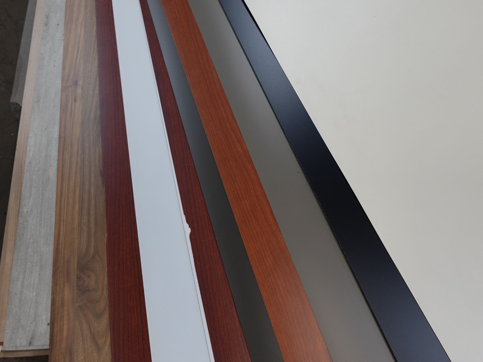 Mixed Laminate - Image 5 of 6