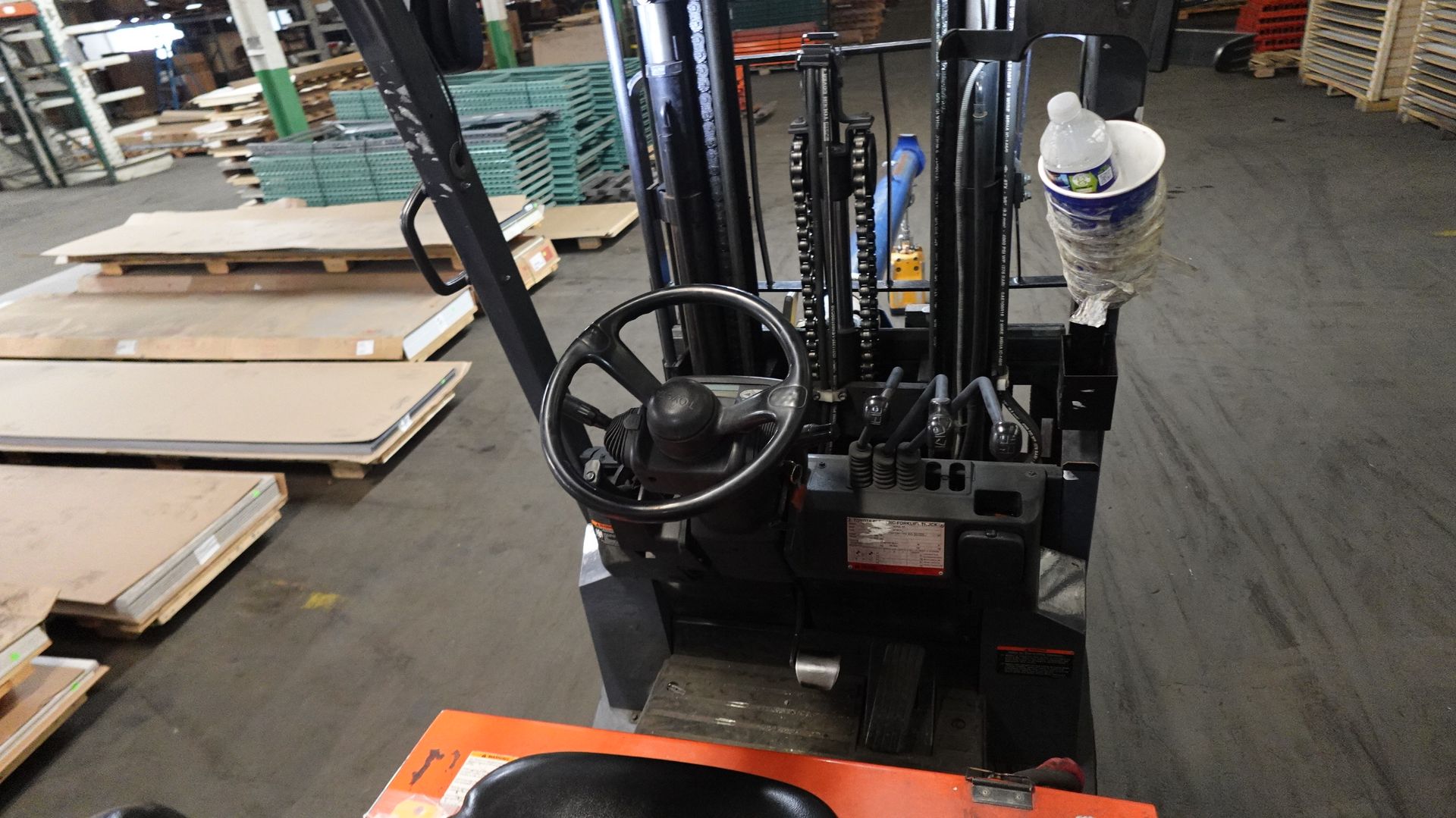 Toyota electric forklift - Image 4 of 6