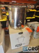 Brewmaster brewing kettle with lid