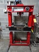 Strongway Hydraulic Press