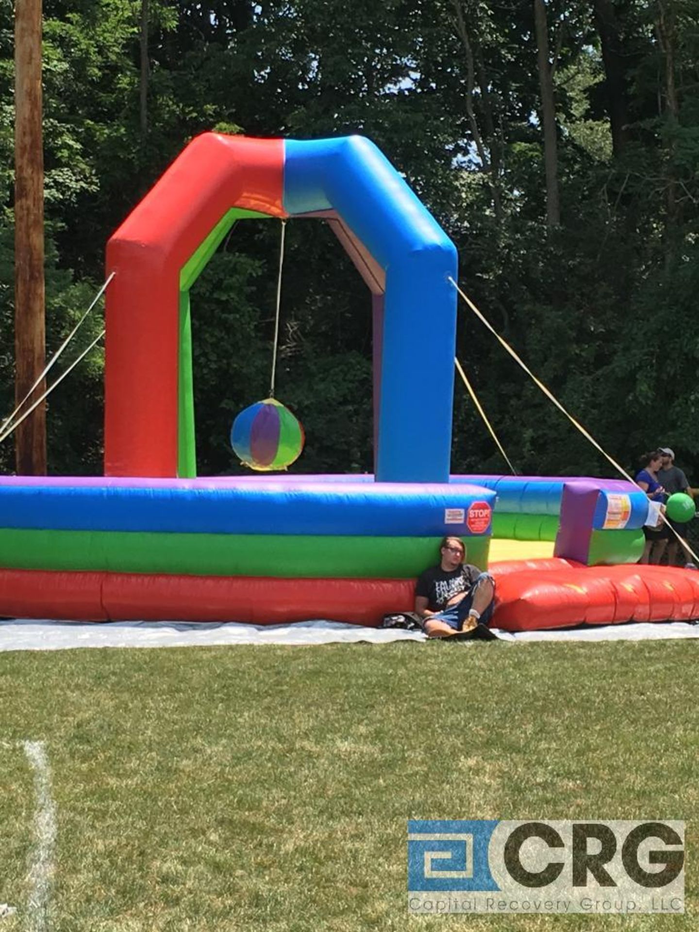 Last man standing with blower, (BOULDER NOT INCLUDED), NO HOOKS OR STAKES