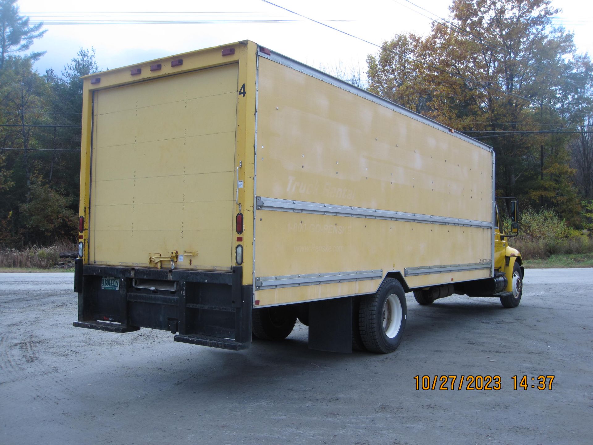 Internation Box Truck - Image 4 of 8