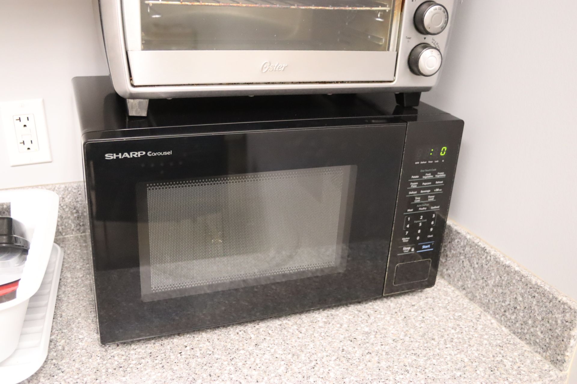 Refrigerator/ Microwave/ Toast Oven - Image 2 of 3