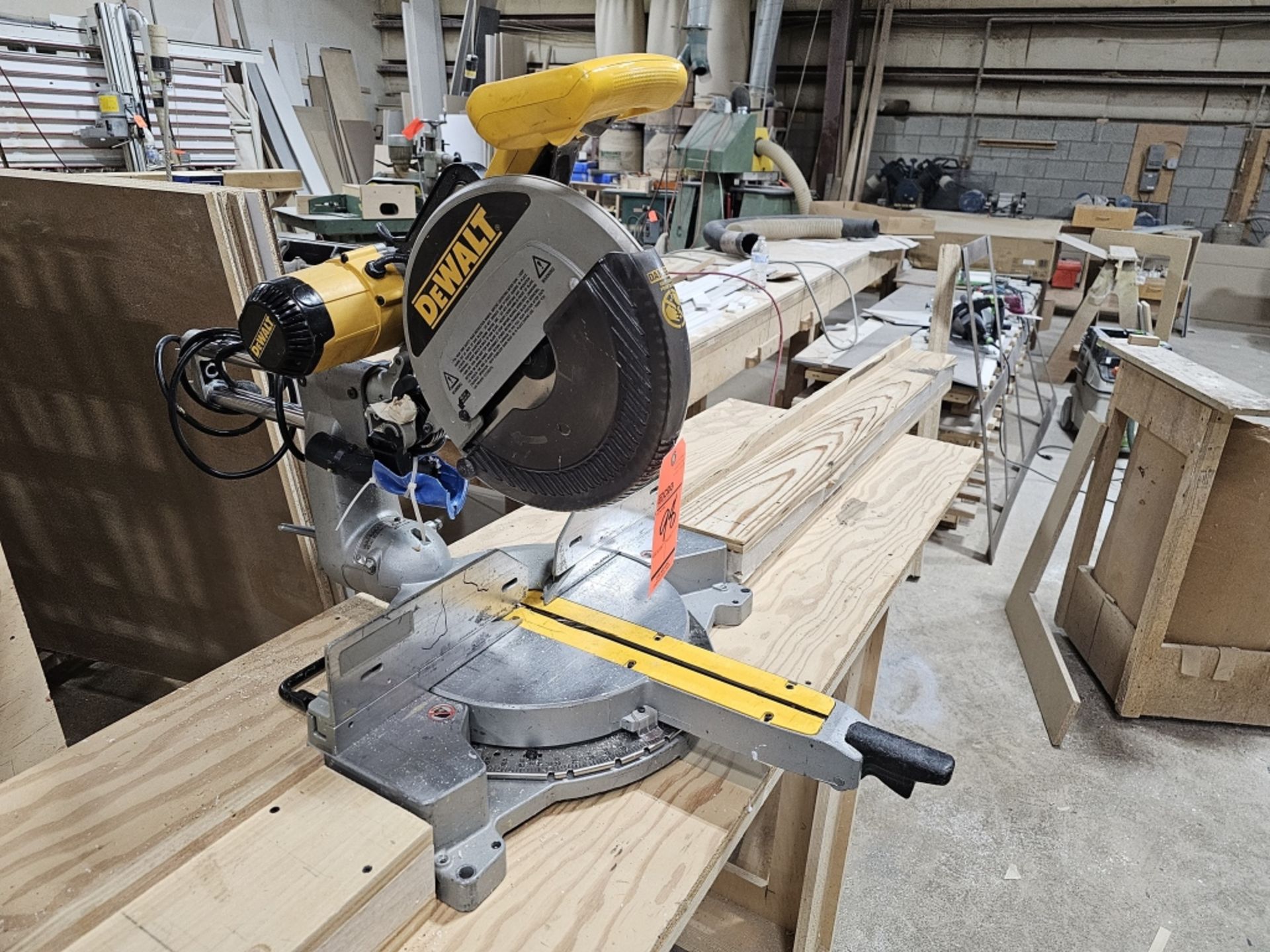 Dewalt Miter Saw - Image 3 of 6