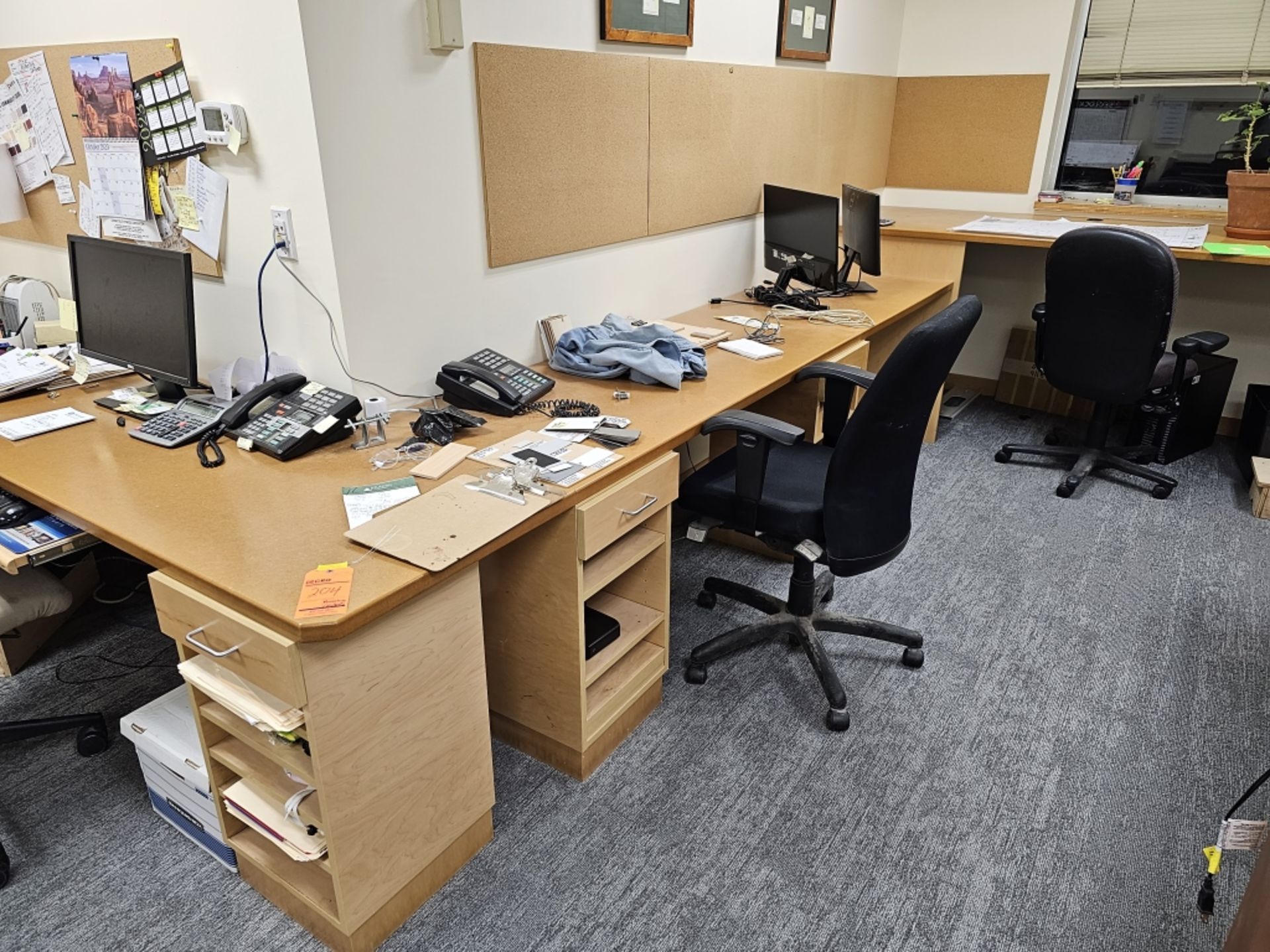 Office Furniture - Image 7 of 8