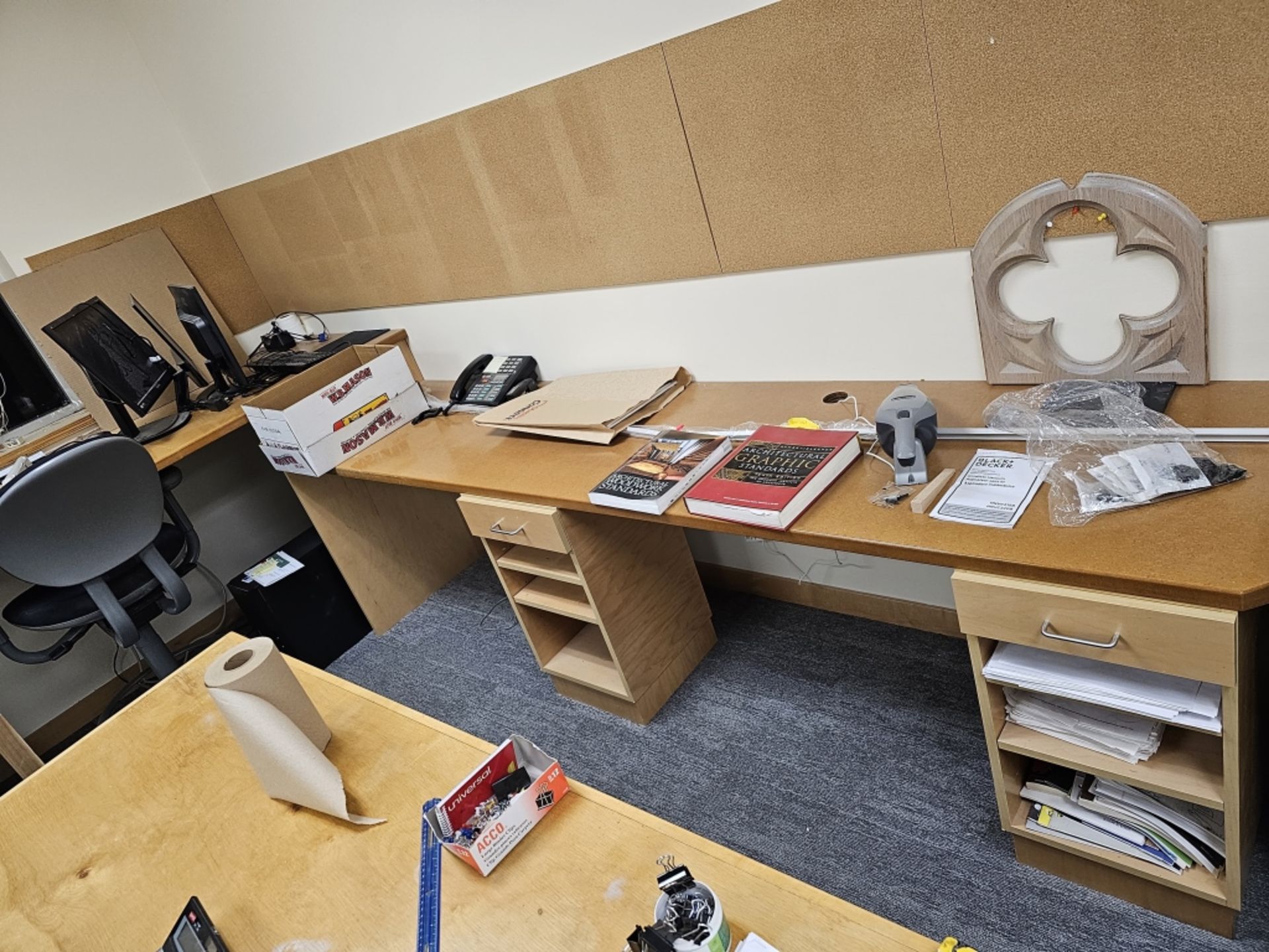 Office Furniture - Image 8 of 8