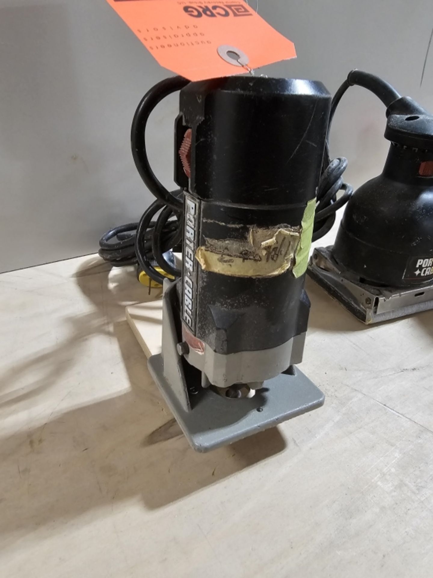 Skilsaw Circular Saw/Porter Cable Orbital Sander and Power Unit - Image 10 of 11