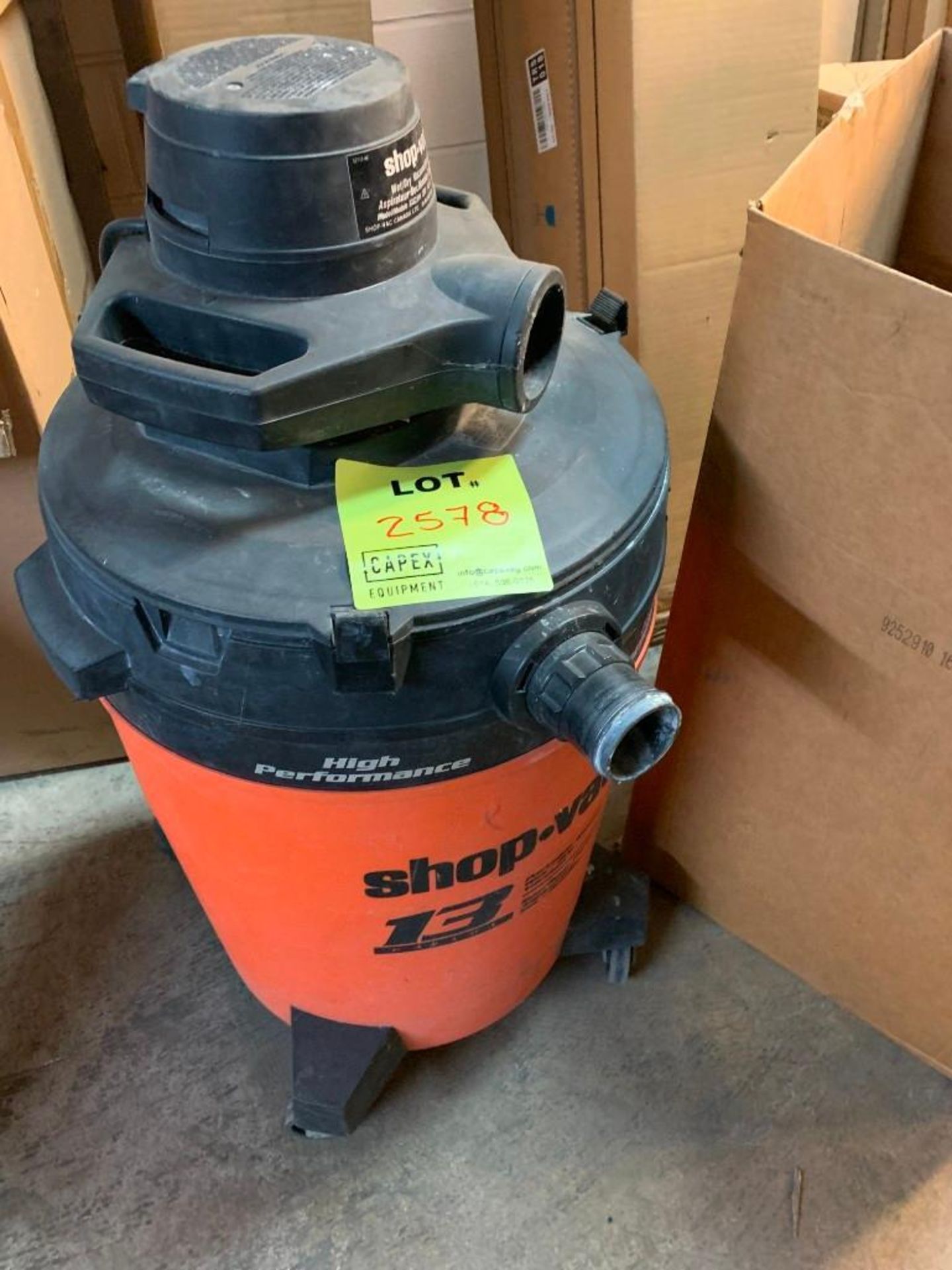 Shop-vac 13 Gallon Wet/Dry Vaccum With Hose