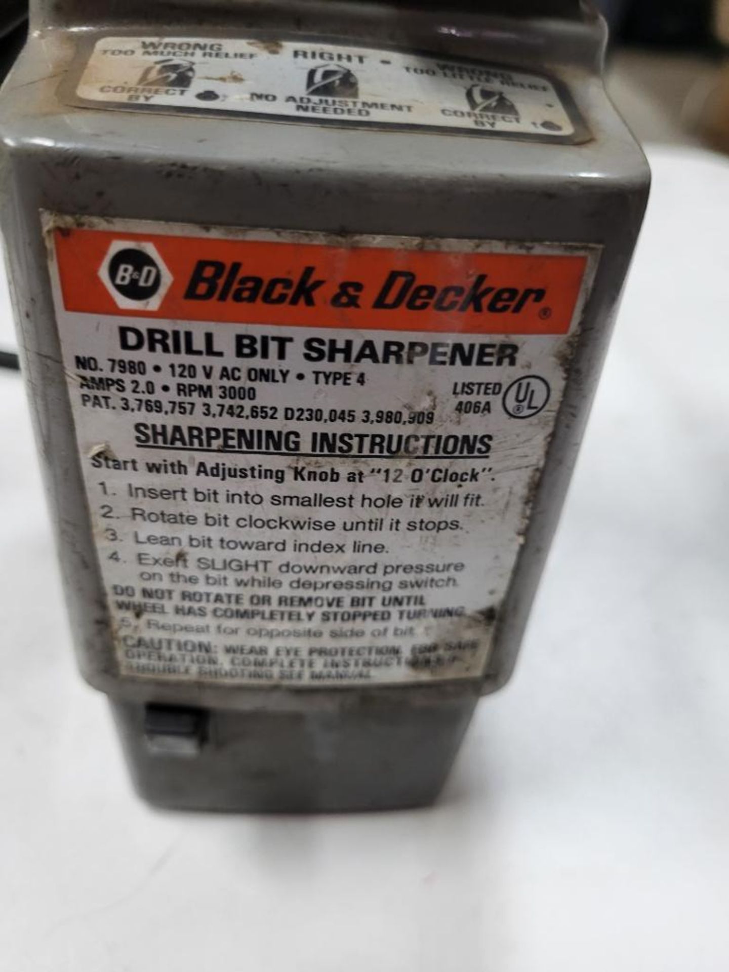 Black & Decker Drill Bit Sharpener M/N 7980 - Image 2 of 2