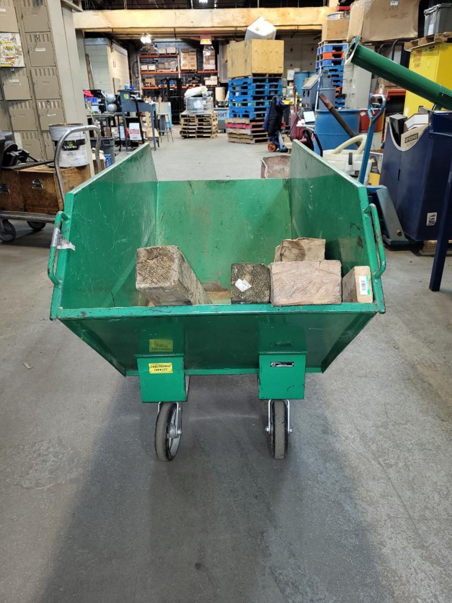 Valley Craft Metal Dump Tote 2000Lbs Capacity On Wheels M/N 5141 NO CONTENTS - Image 2 of 4