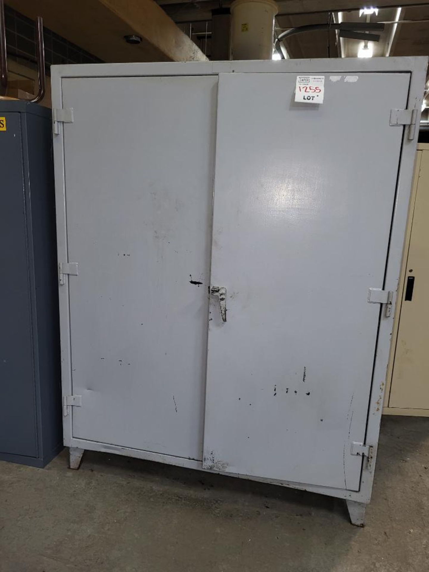 Metal 2 Door Cabinet 5 Feet Wide NO CONTENTS - Image 2 of 3