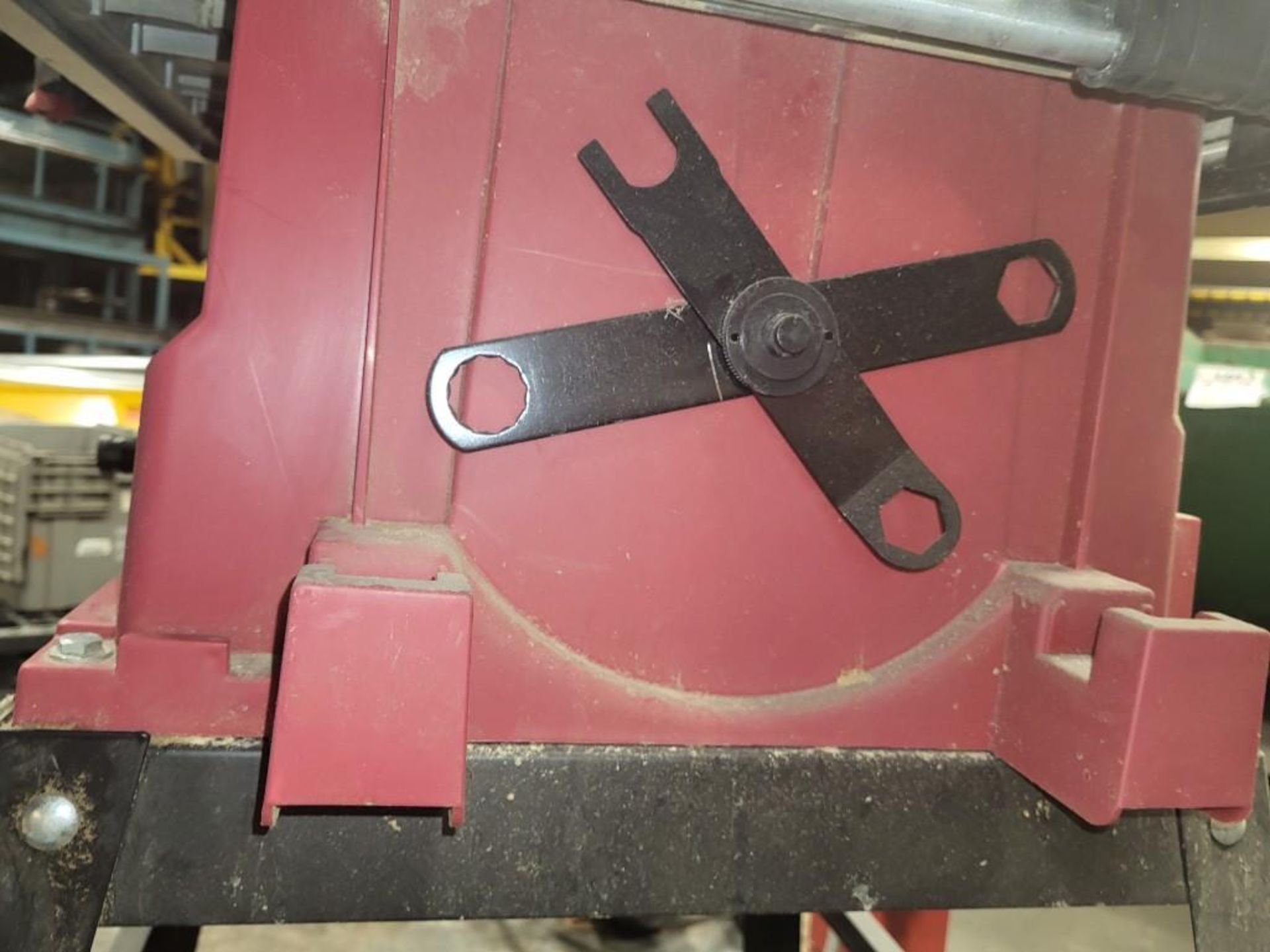 Skilsaw 10" Table Saw With Folding Legs M/N 3410 - Image 3 of 5