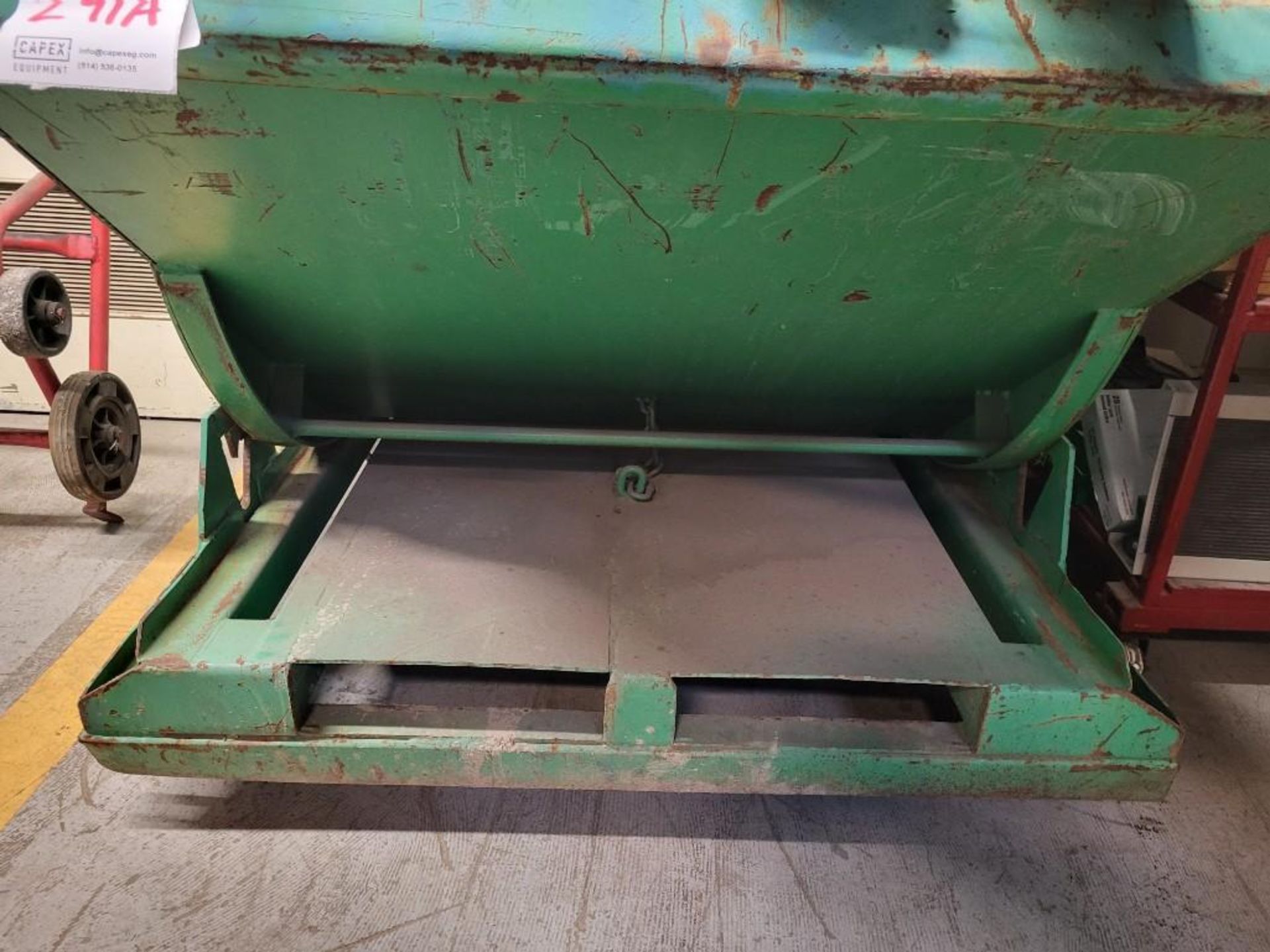 Steel Dumping Bin On Wheels 2.5 Cu Yards NO CONTENTS - Image 2 of 4