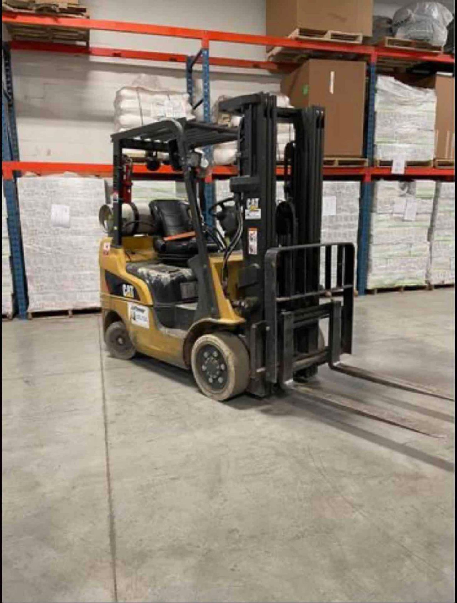 CAT 5000 LBS Forklift M/N C5000