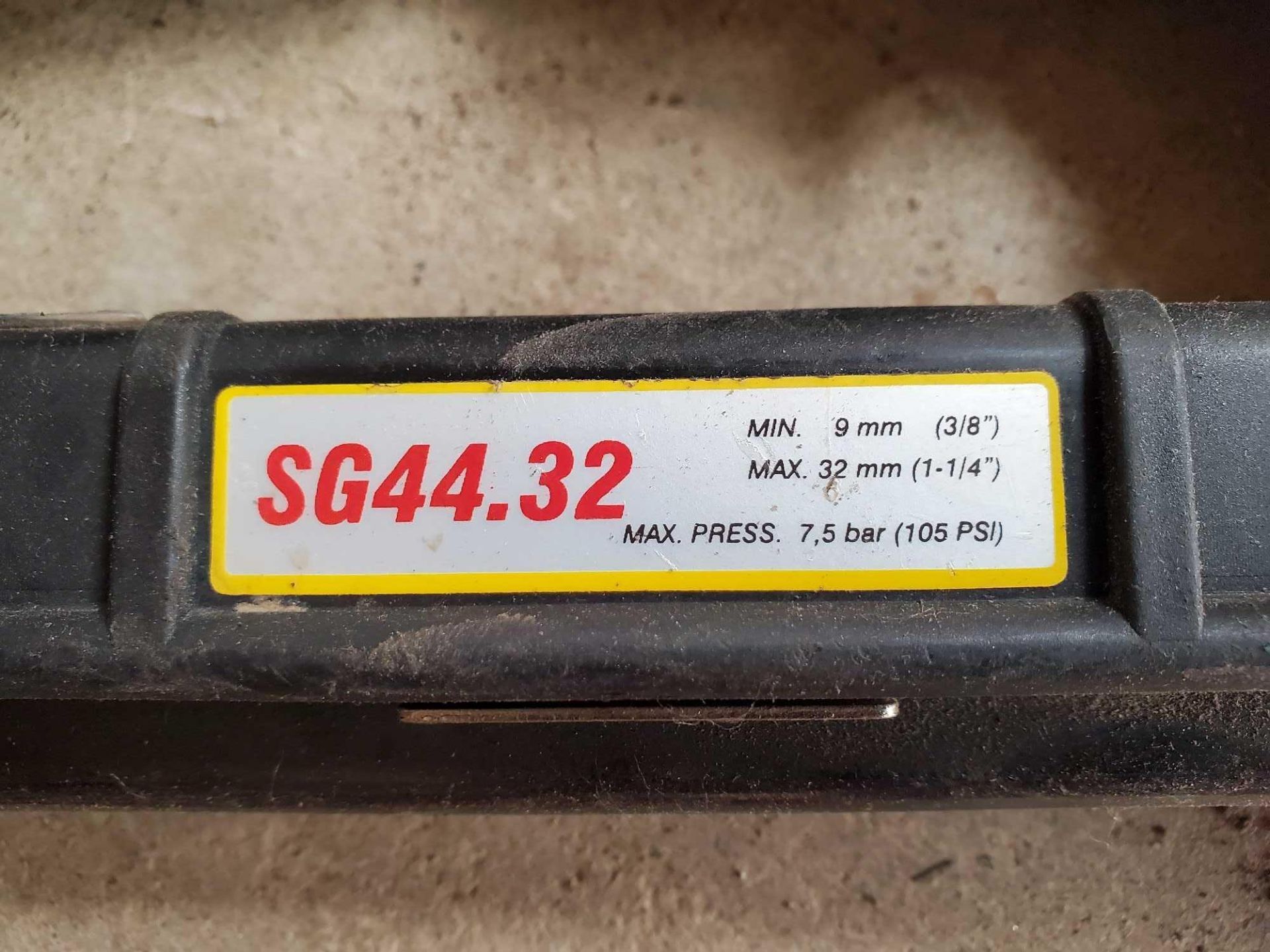 Omer sg44.32 pneumatic stapler / agraffeuse pneumatique omer sg44.32 - Image 2 of 3