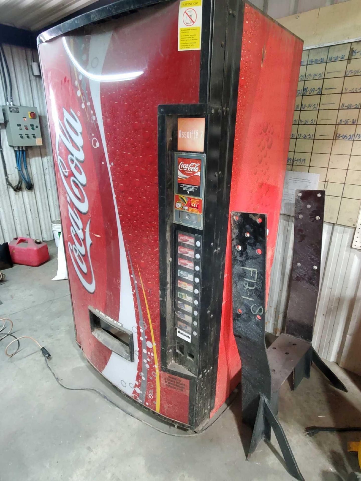 Coke vending machine / distributrice a boissons Coke - Image 2 of 3