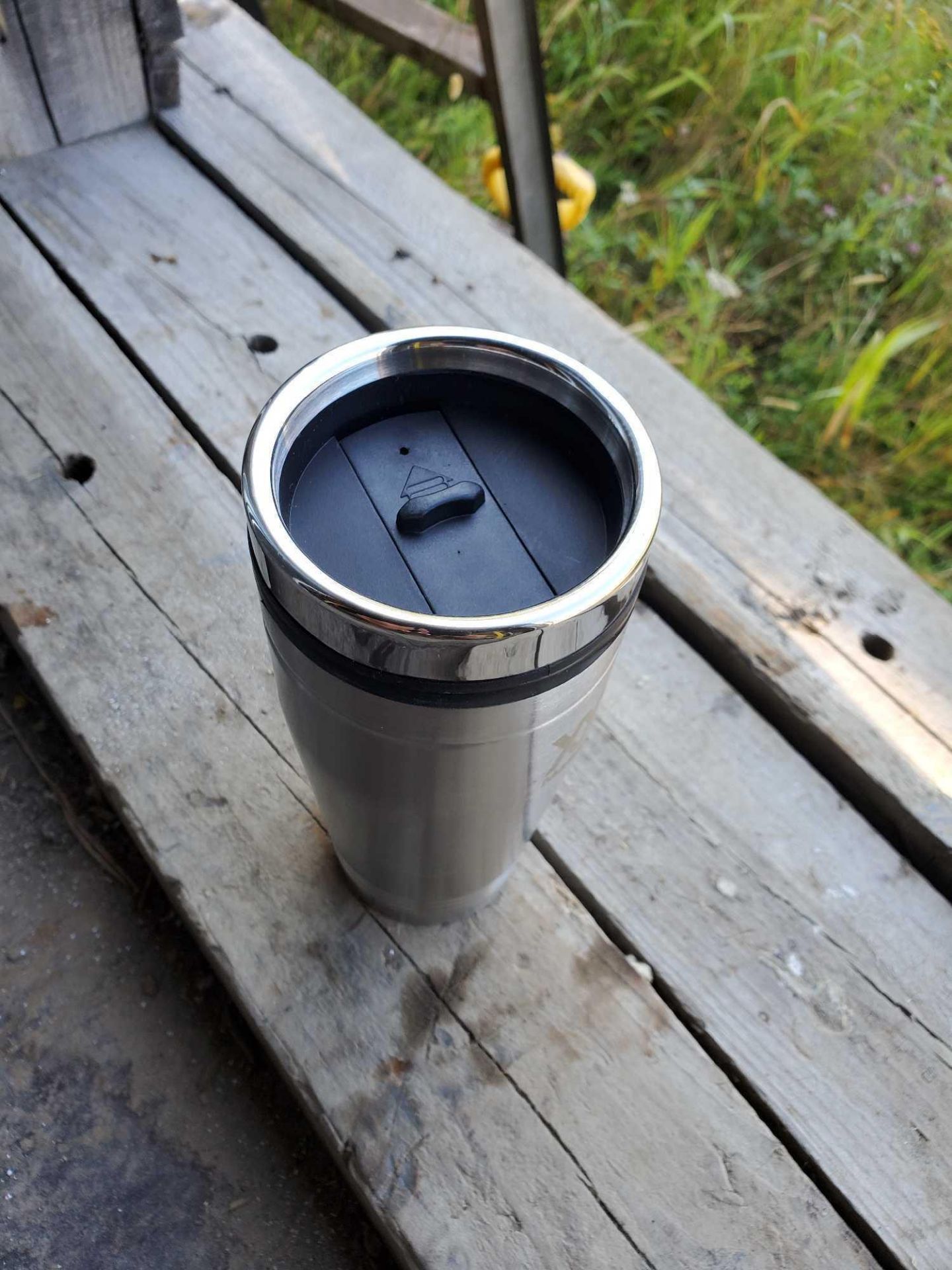 lot of 100 insulated coffee mug / lot de 100 tasses a caffe isole - Image 2 of 2
