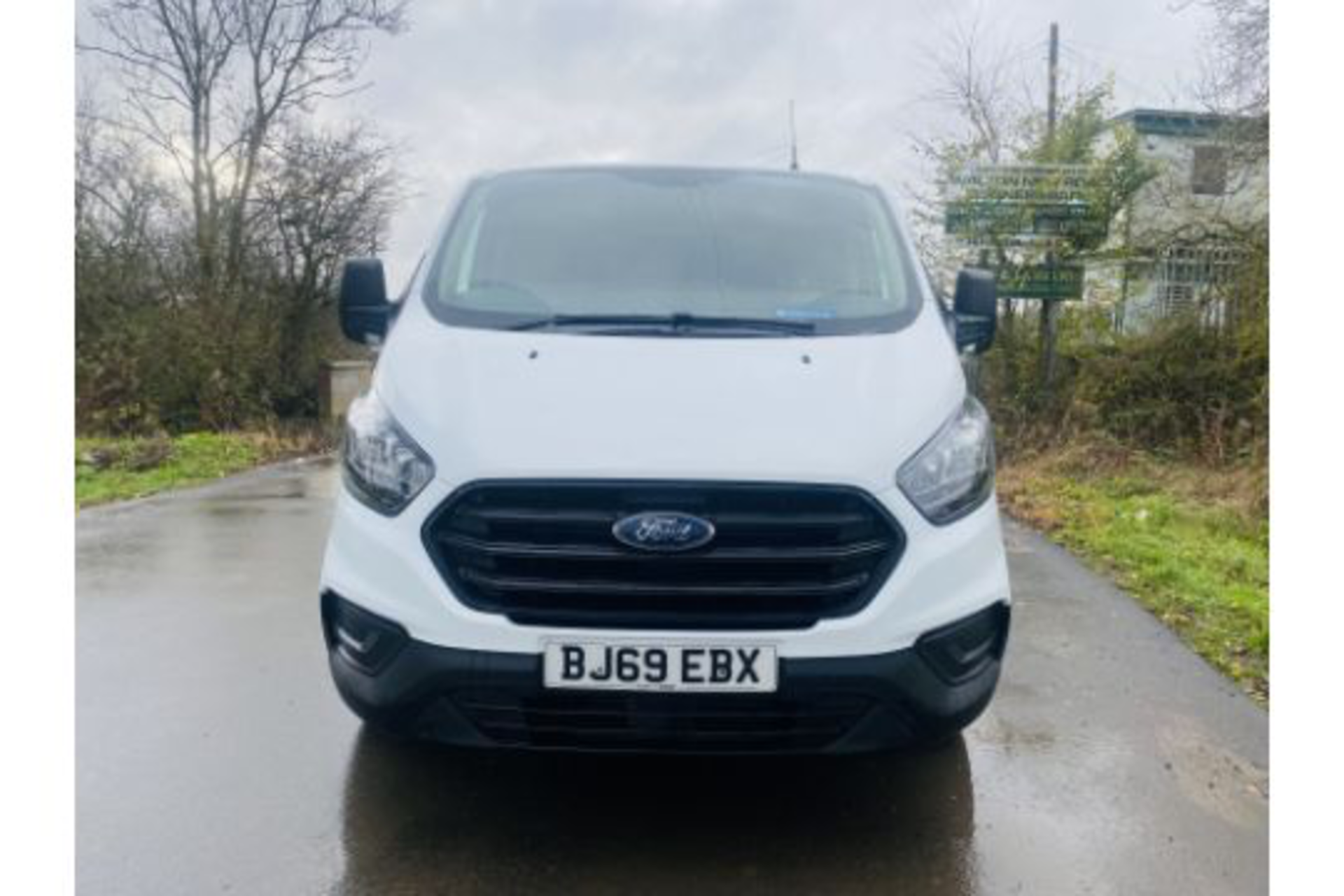 (ON SALE) FORD TRANSIT CUSTOM 2.0TDCI (300) EURO 6 - (2020 MODEL) 1 OWNER - FSH - AIR CONDITIONING - - Image 4 of 24