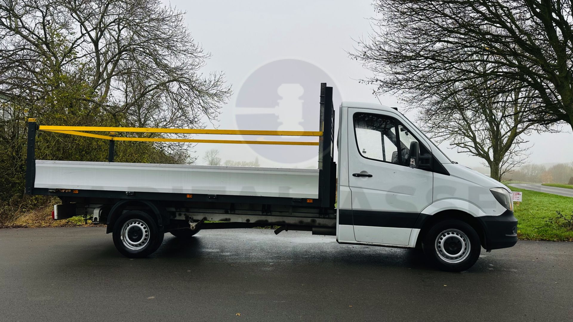 (ON SALE) MERCEDES-BENZ SPRINTER 313 CDI *LWB DROPSIDE TRUCK* (2017 - EURO 6) 130 BHP - (3500 KG) - Image 10 of 33