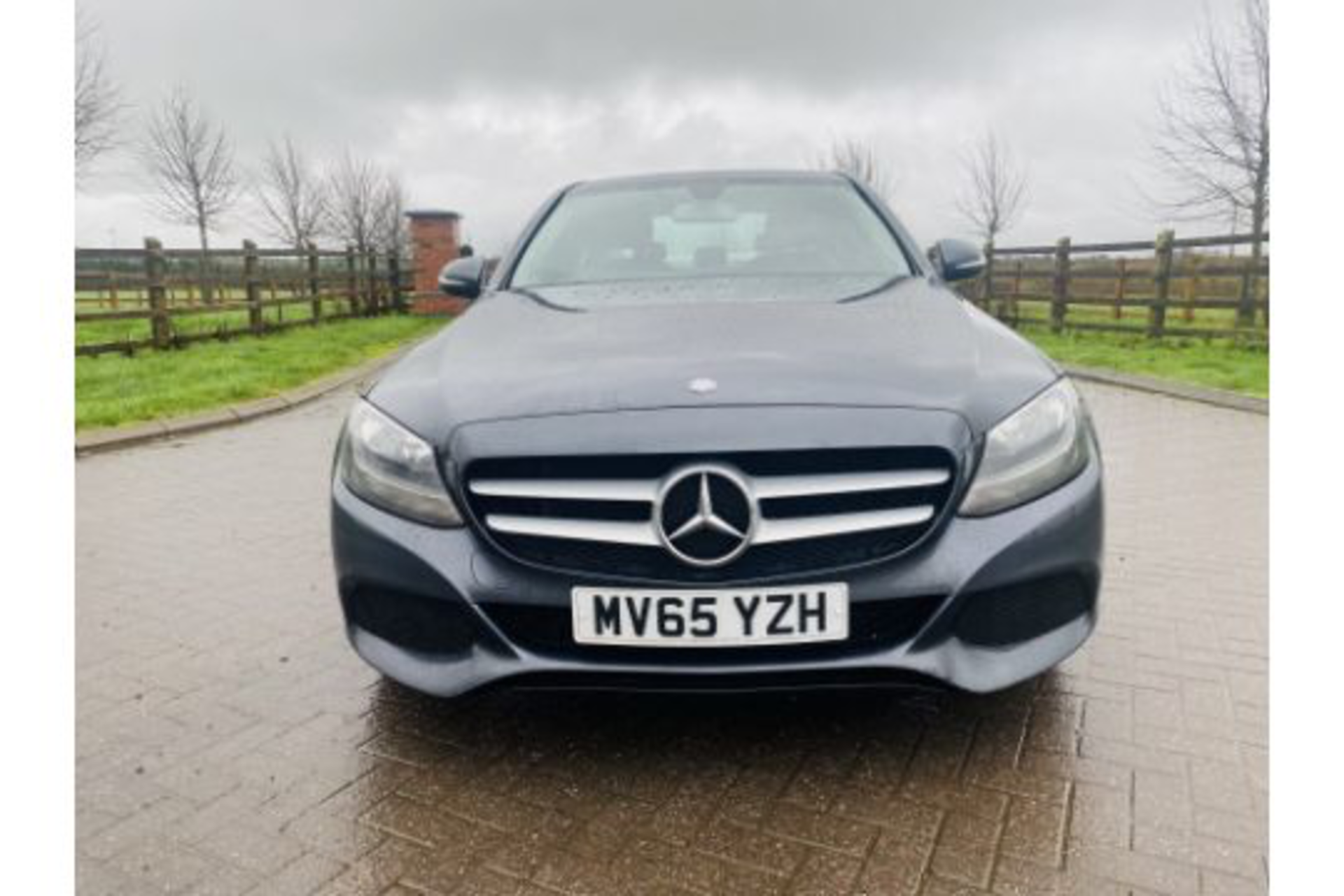 MERCEDES C220d "SPECIAL EQUIPMENT" SE SALOON - 2016 MODEL - LEATHER - NEW SHAPE - AIR CON - NO VAT!! - Image 9 of 26