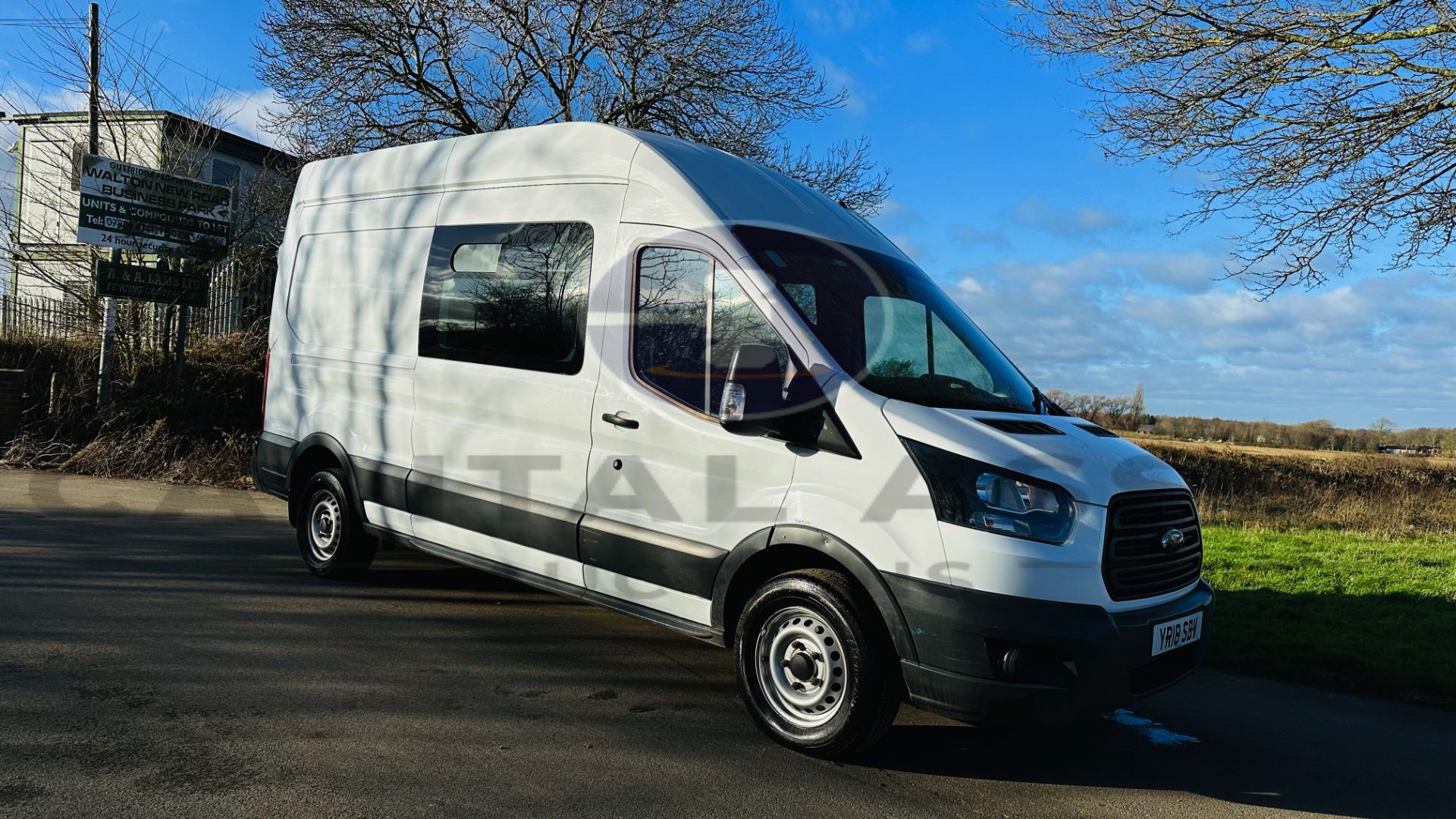 (On Sale) FORD TRANSIT 130 T350 RWD *LWB -MESSING / WELFARE UNIT* (2018 - EURO 6) 2.0 TDCI - 6 SPEED - Image 4 of 49