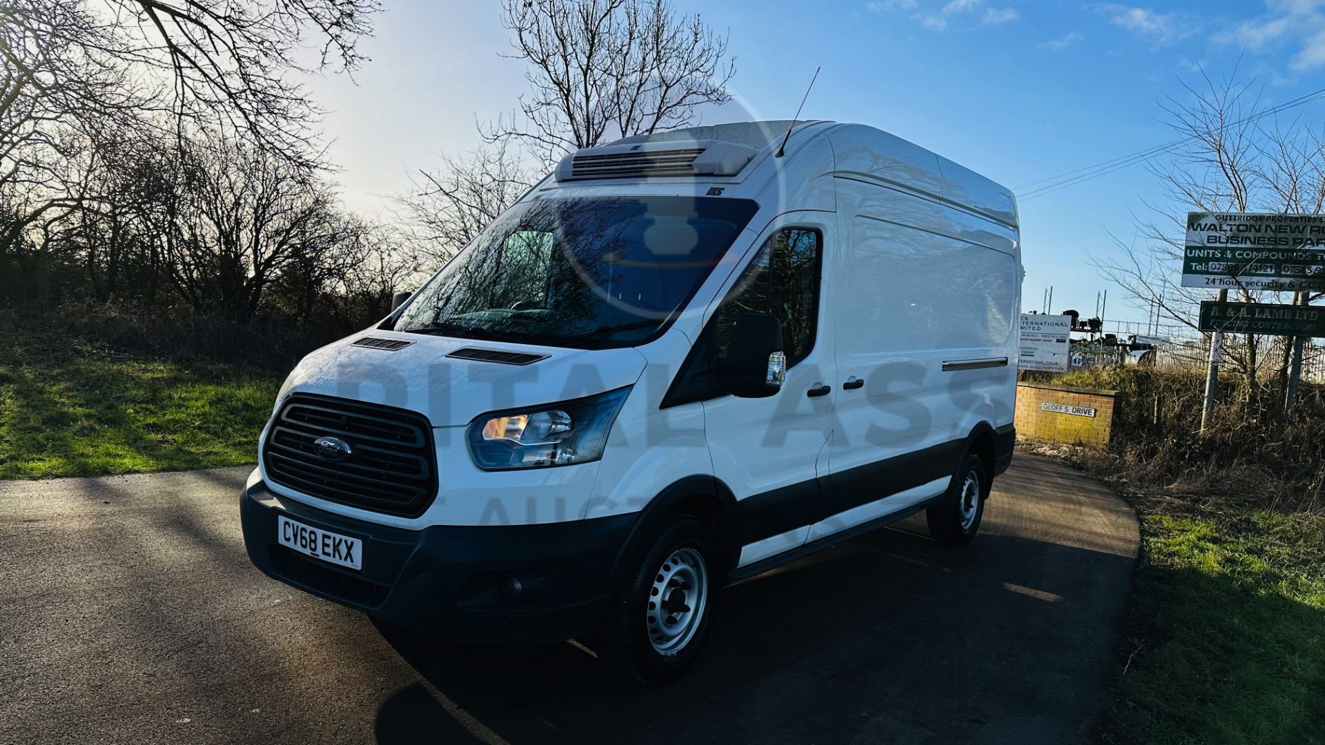 (On Sale) FORD TRANSIT 130 T350 *LWB -REFRIGERATED VAN* (2019 - EURO 6) 2.0 TDCI 'ECOBLUE' - 6 SPEED - Image 5 of 43