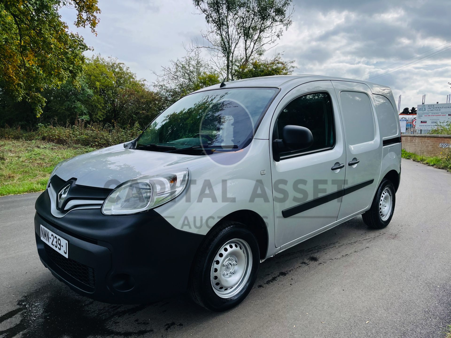 RENAULT KANGOO 1.5DCI "BUSINESS EDITION" 2018 -EURO 6/STOP START (AIR CON) ELEC PACK-TWIN SIDE DOORS - Image 3 of 21