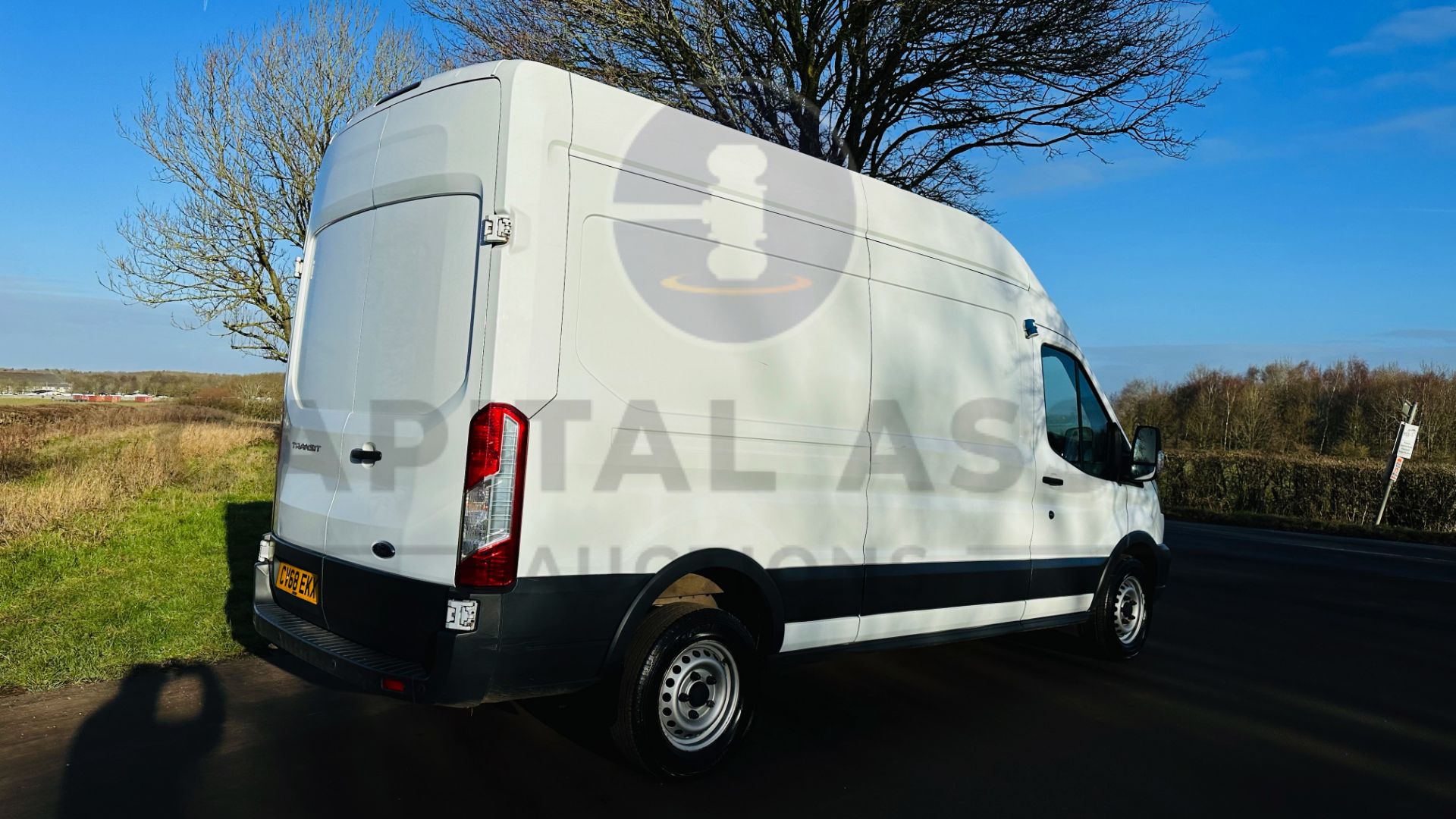 (On Sale) FORD TRANSIT 130 T350 *LWB -REFRIGERATED VAN* (2019 - EURO 6) 2.0 TDCI 'ECOBLUE' - 6 SPEED - Image 12 of 43