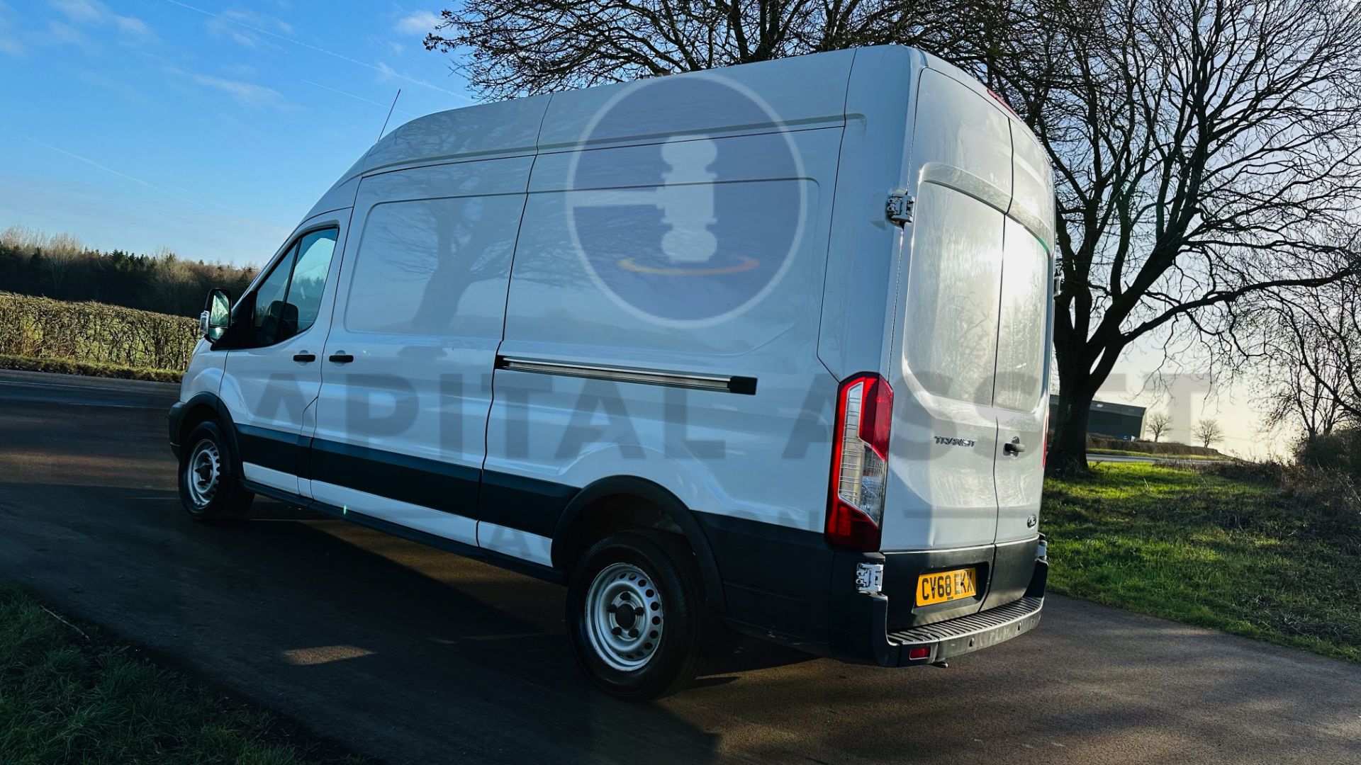 (On Sale) FORD TRANSIT 130 T350 *LWB -REFRIGERATED VAN* (2019 - EURO 6) 2.0 TDCI 'ECOBLUE' - 6 SPEED - Image 10 of 43