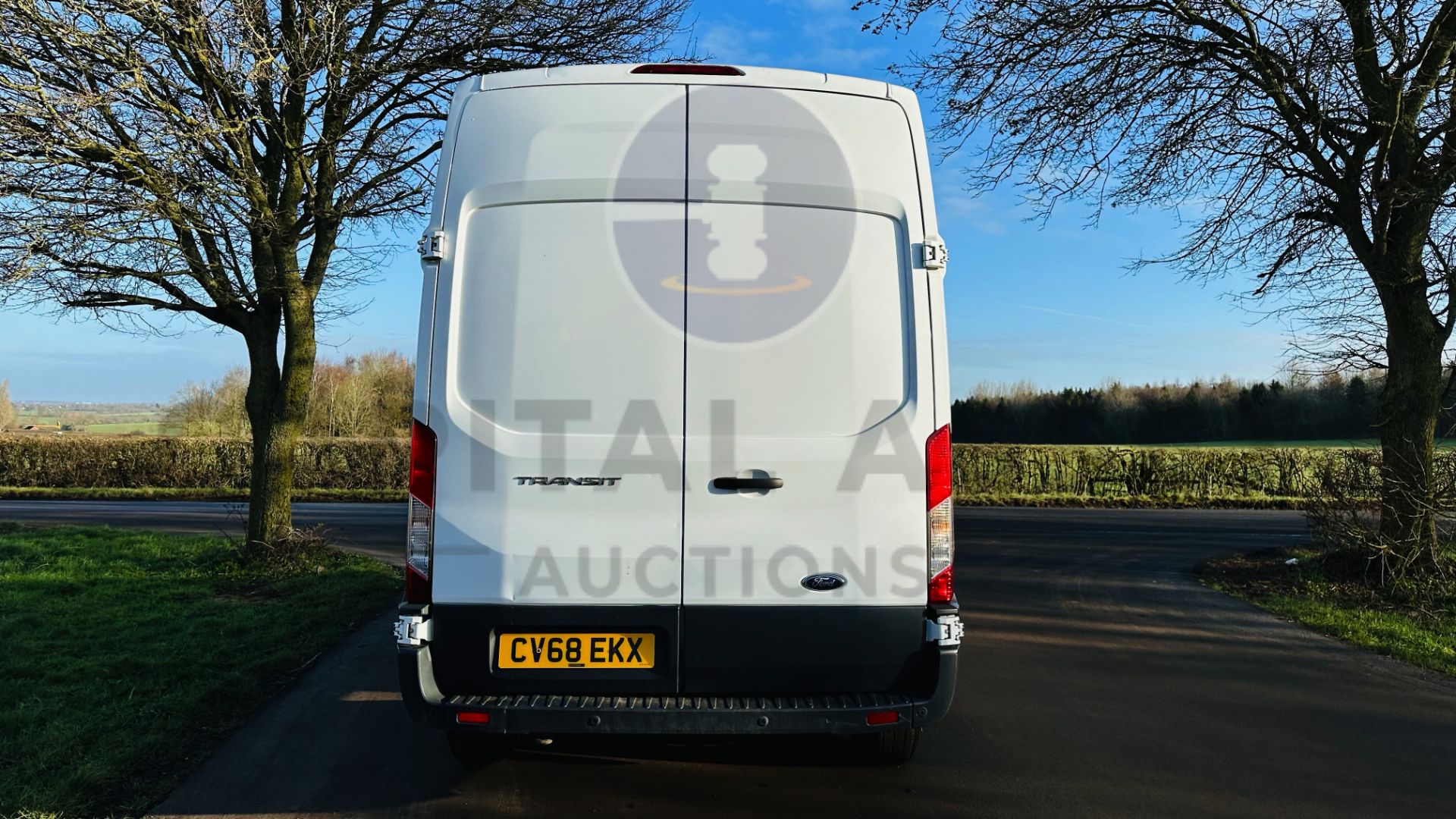 (On Sale) FORD TRANSIT 130 T350 *LWB -REFRIGERATED VAN* (2019 - EURO 6) 2.0 TDCI 'ECOBLUE' - 6 SPEED - Image 11 of 43