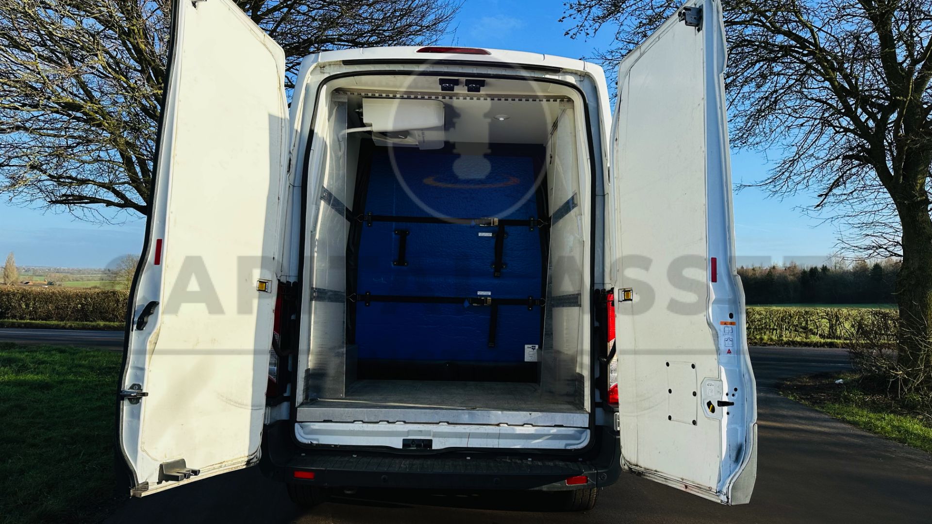 (On Sale) FORD TRANSIT 130 T350 *LWB -REFRIGERATED VAN* (2019 - EURO 6) 2.0 TDCI 'ECOBLUE' - 6 SPEED - Image 25 of 43