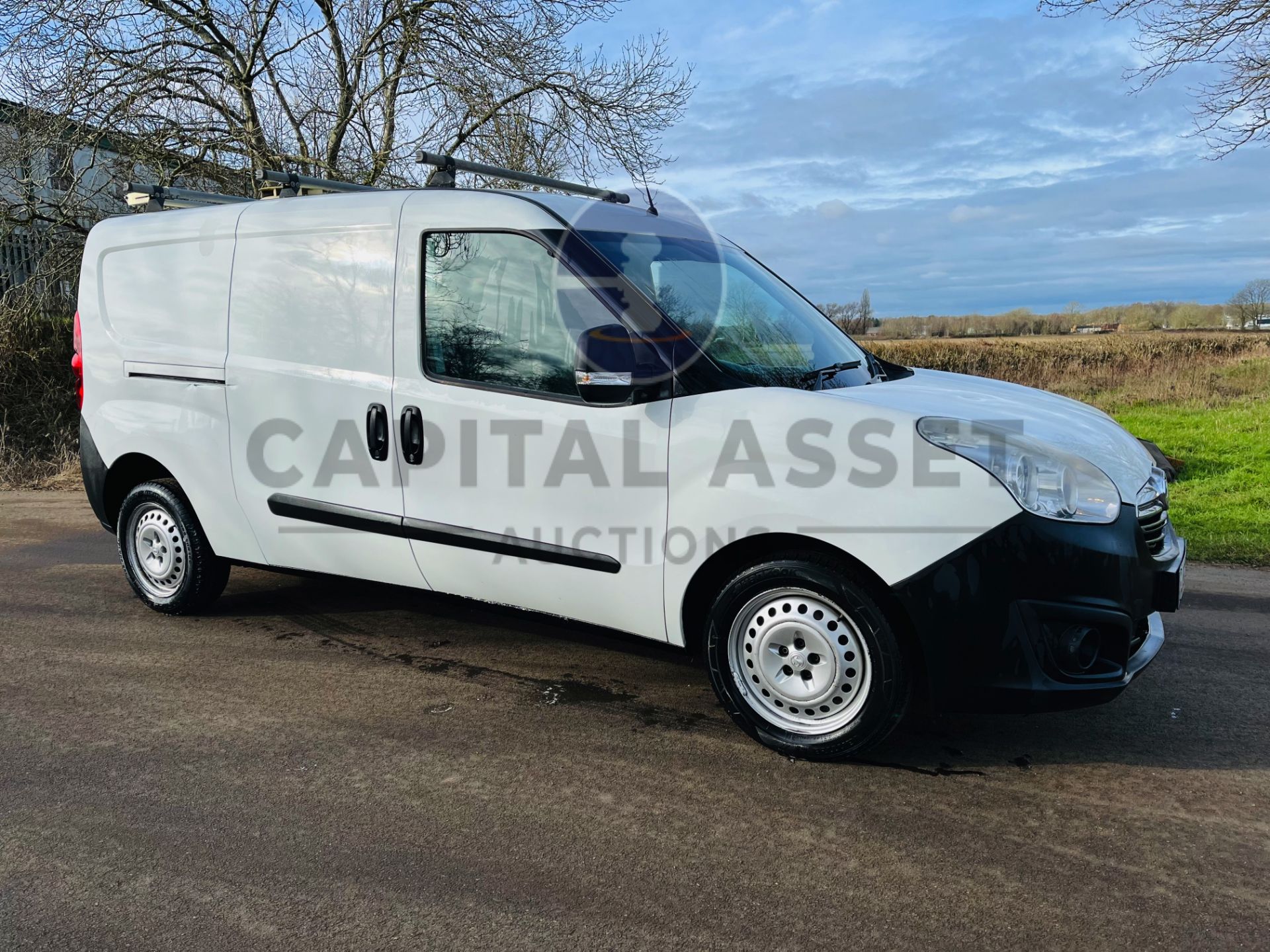 VAUXHALL COMBO CDTI 2300 (2014 MODEL) L2 LWB - LOW MILEAGE WITH HISTORY - TWIN SIDE DOORS (NO VAT) - Image 2 of 23