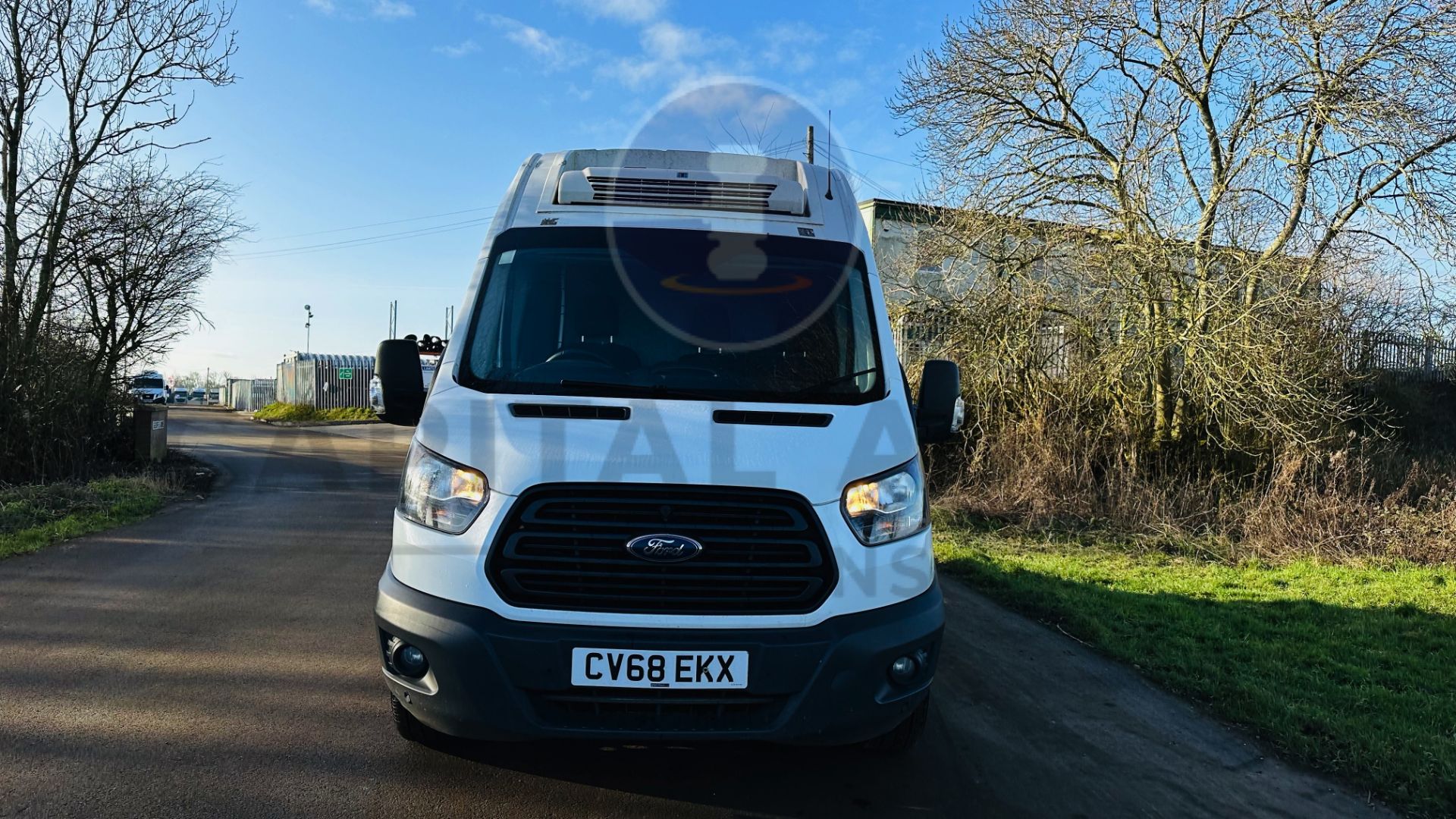 (On Sale) FORD TRANSIT 130 T350 *LWB -REFRIGERATED VAN* (2019 - EURO 6) 2.0 TDCI 'ECOBLUE' - 6 SPEED - Image 4 of 43