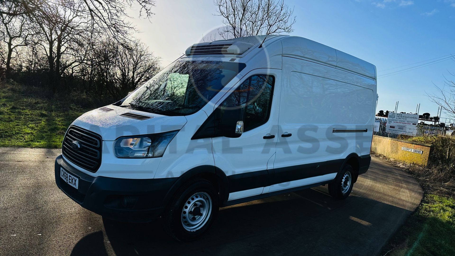 (On Sale) FORD TRANSIT 130 T350 *LWB -REFRIGERATED VAN* (2019 - EURO 6) 2.0 TDCI 'ECOBLUE' - 6 SPEED - Image 6 of 43