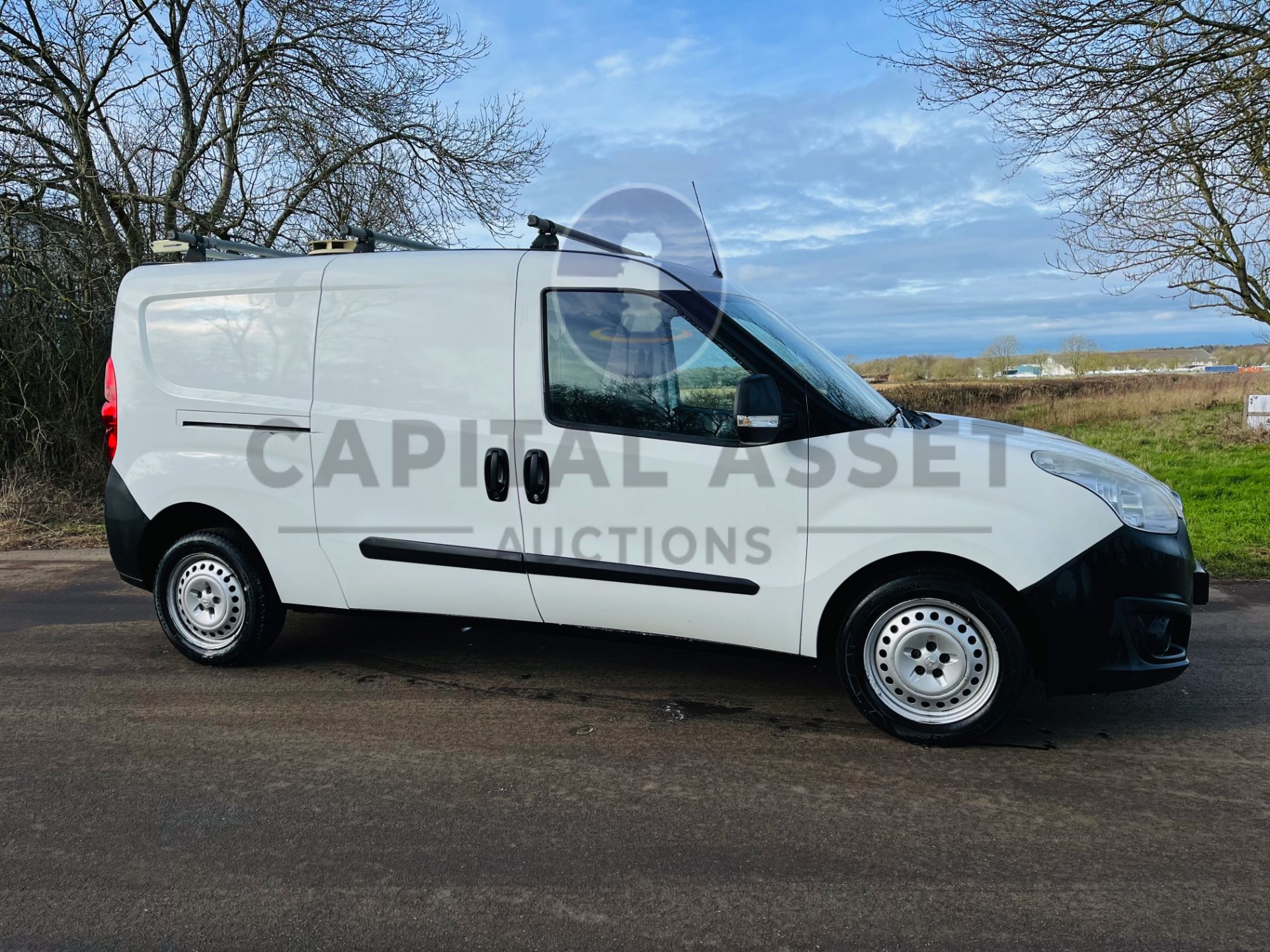 VAUXHALL COMBO CDTI 2300 (2014 MODEL) L2 LWB - LOW MILEAGE WITH HISTORY - TWIN SIDE DOORS (NO VAT)