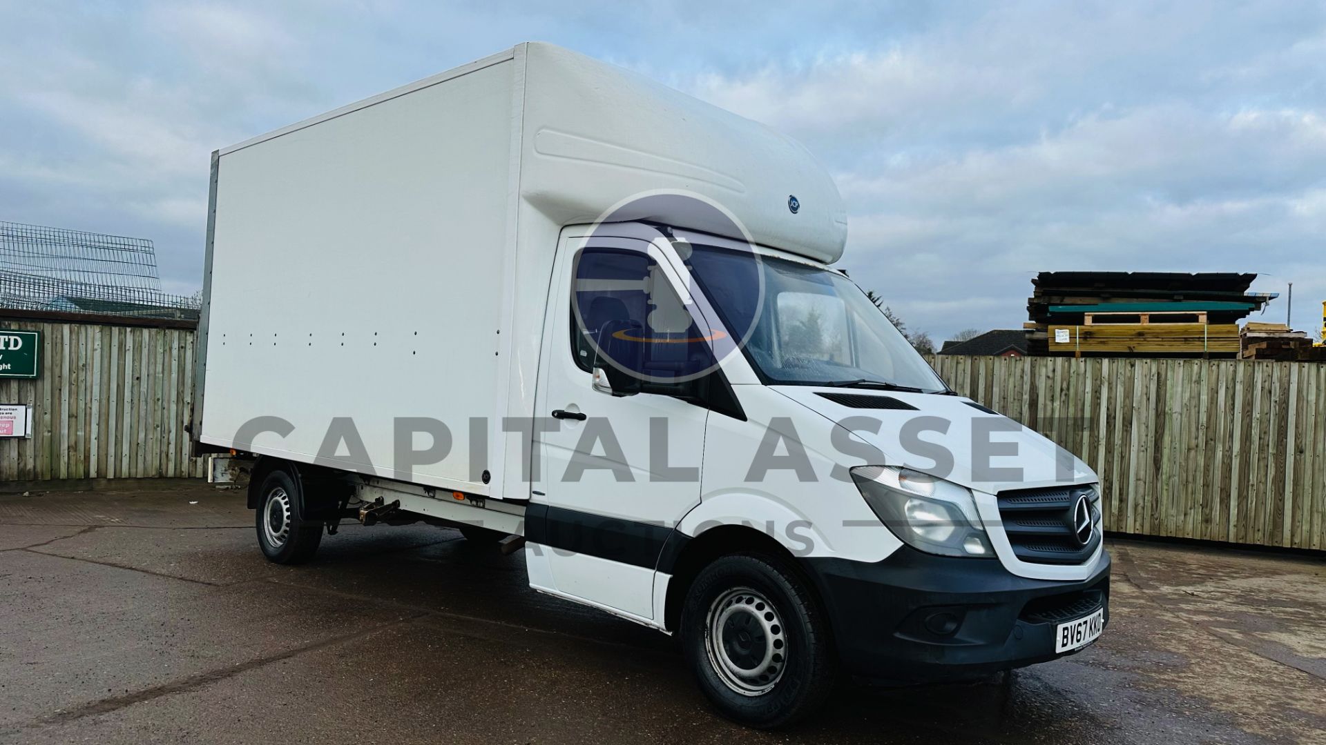 MERCEDES-BENZ SPRINTER 314 CDI *LWB - LUTON / BOX VAN* (2018 - EURO 6) 141 BHP - 6 SPEED *TAIL-LIFT* - Image 3 of 40