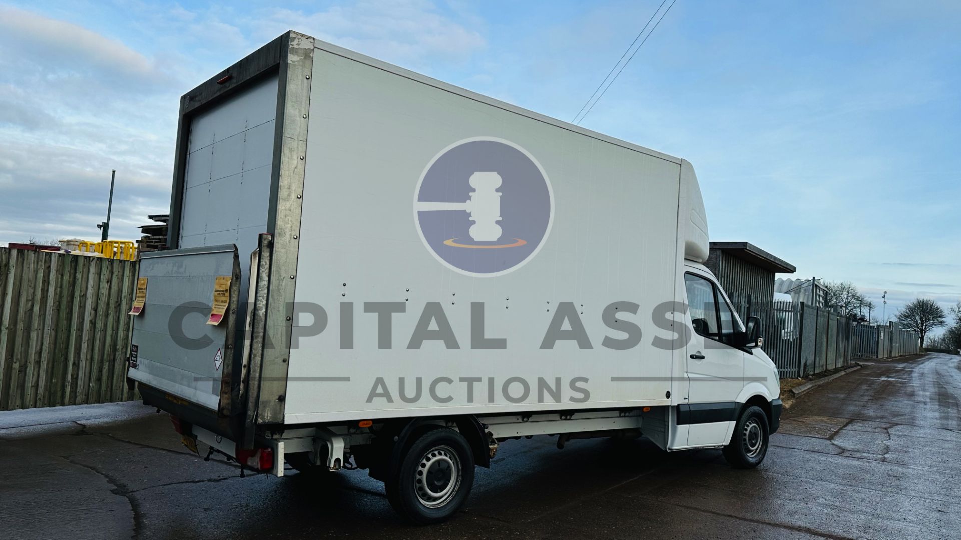 MERCEDES-BENZ SPRINTER 314 CDI *LWB - LUTON / BOX VAN* (2018 - EURO 6) 141 BHP - 6 SPEED *TAIL-LIFT* - Image 13 of 40