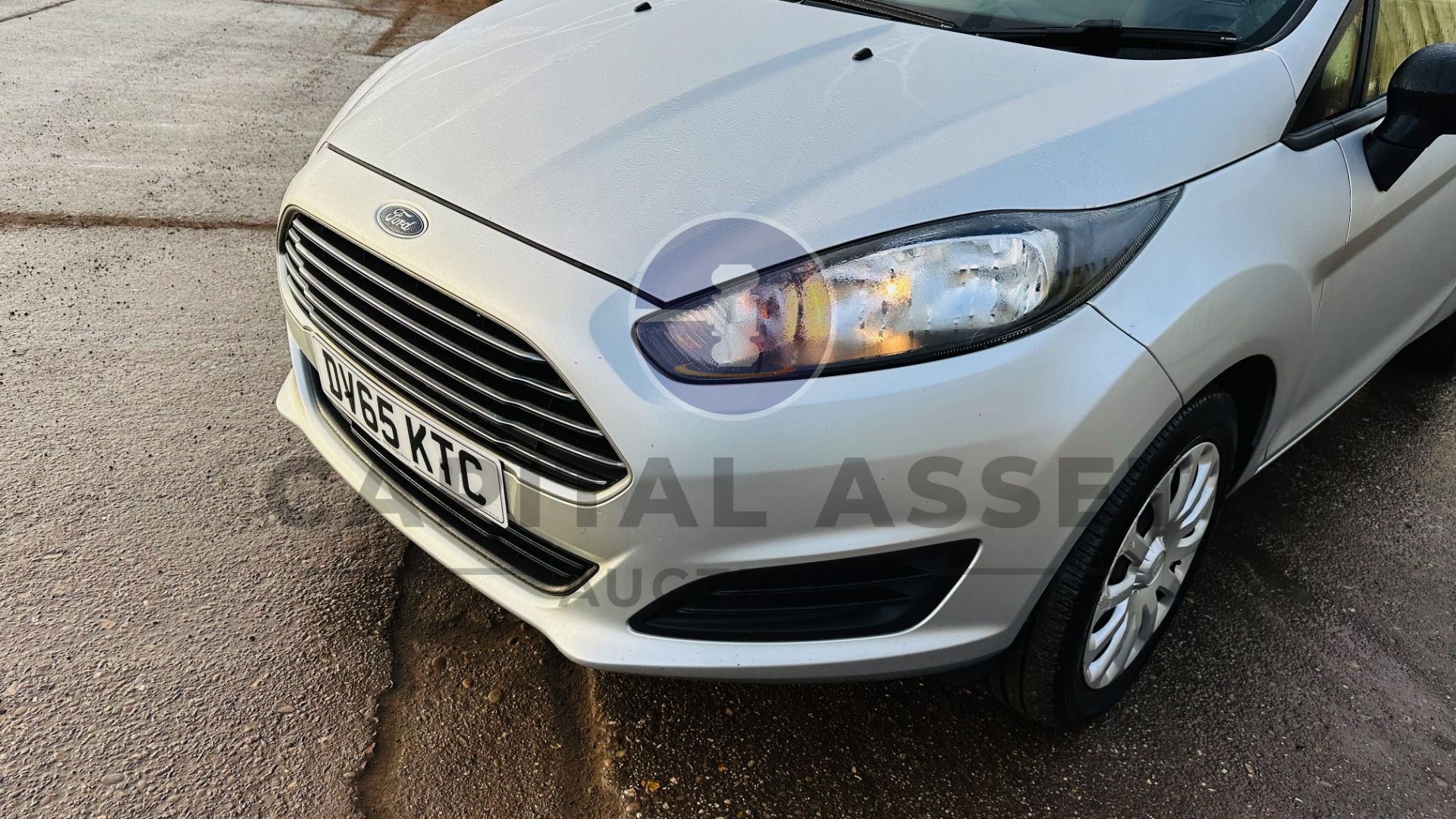 (On Sale) FORD FIESTA *LCV - PANEL VAN* (65 REG) 1.5 TDCI - STOP/START *FULL SERVICE HISTORY* - Image 16 of 36