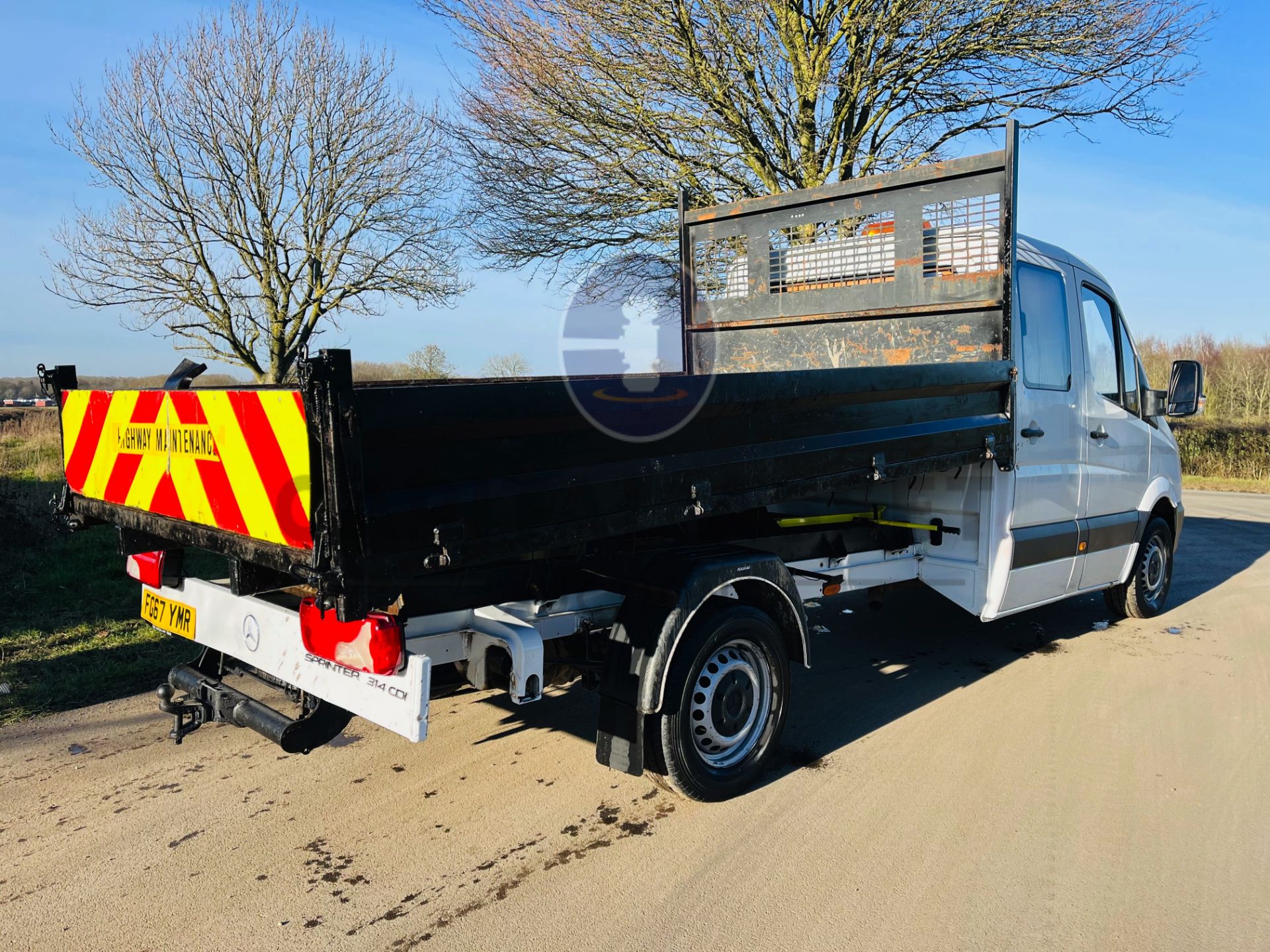 MERCEDES SPRINTER 314CDI (140) D/C TIPPER (2018 MODEL) 1 OWNER - LOW MILEAGE - CRUISE - EURO 6 - Image 9 of 18