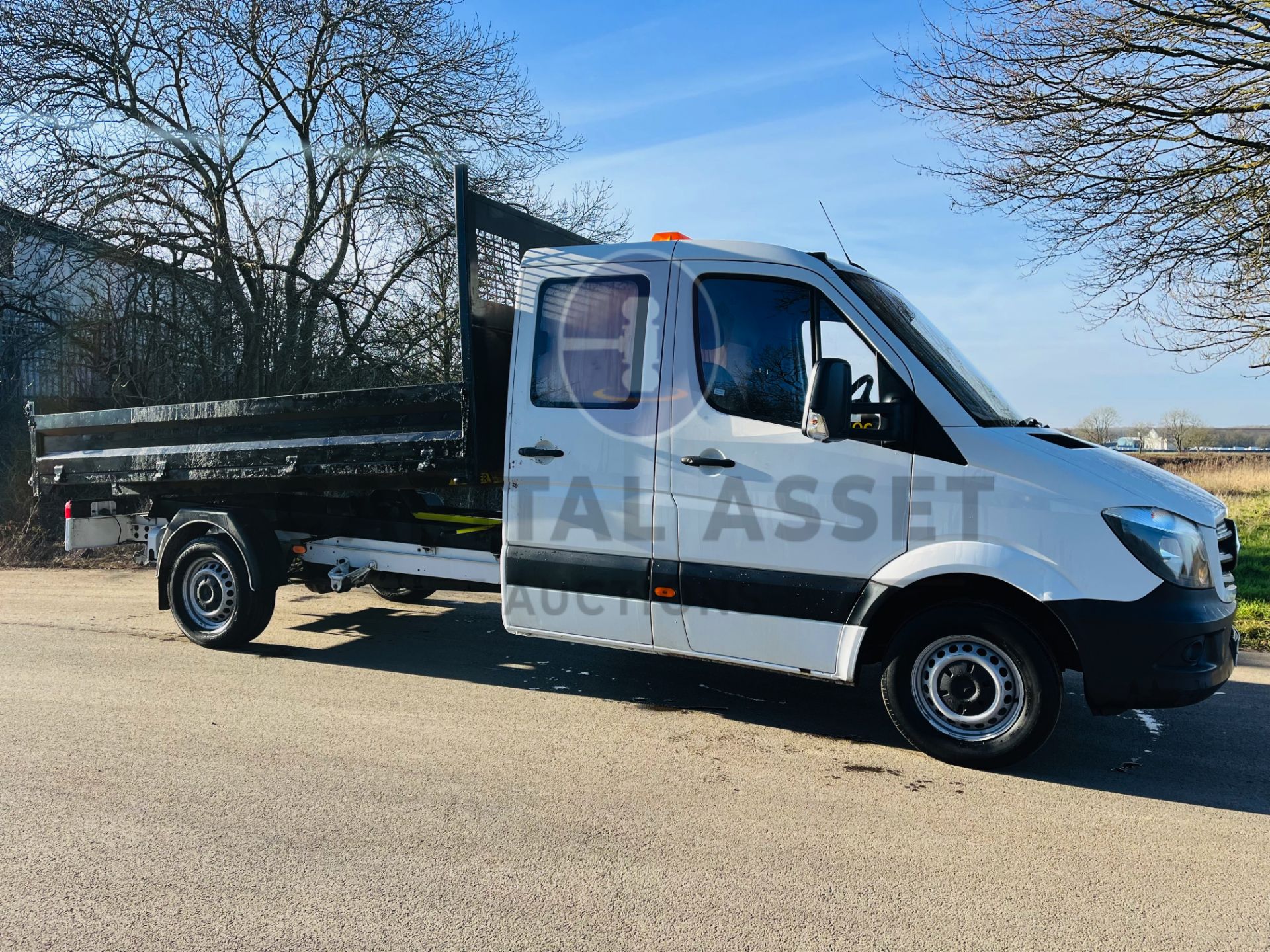 MERCEDES SPRINTER 314CDI (140) D/C TIPPER (2018 MODEL) 1 OWNER - LOW MILEAGE - CRUISE - EURO 6 - Image 7 of 18